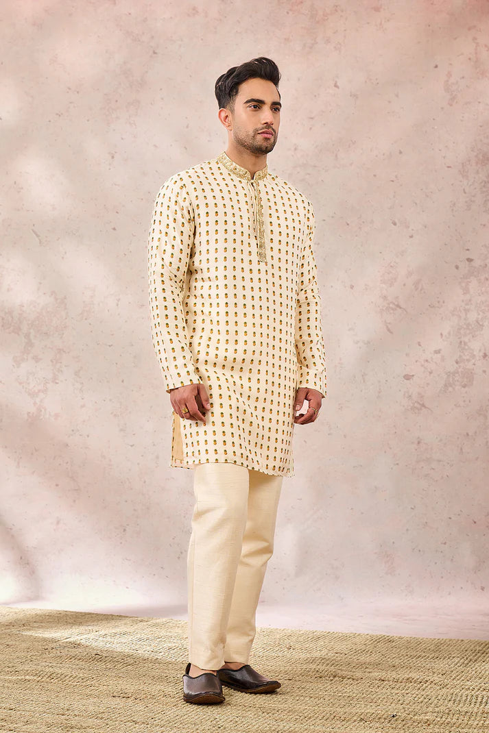 THE KALAKAND KURTA