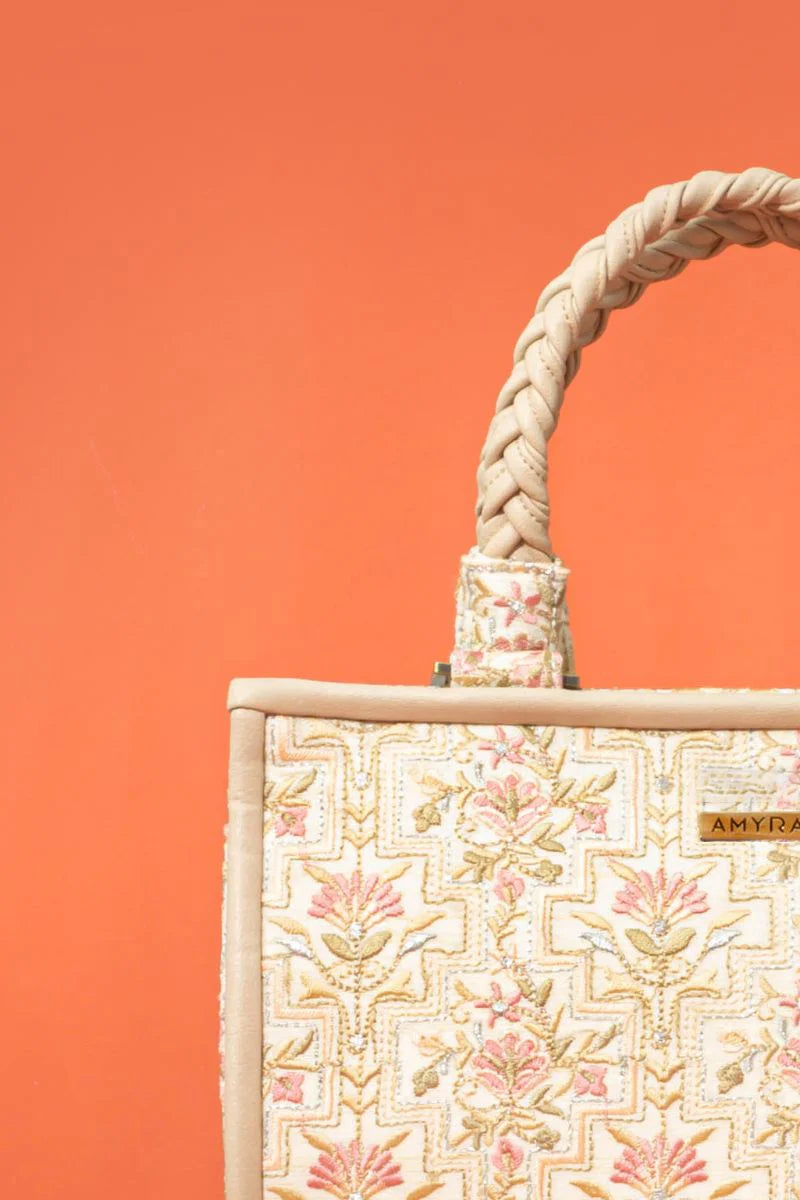 Mogra Embroidered Handbag - Off-white