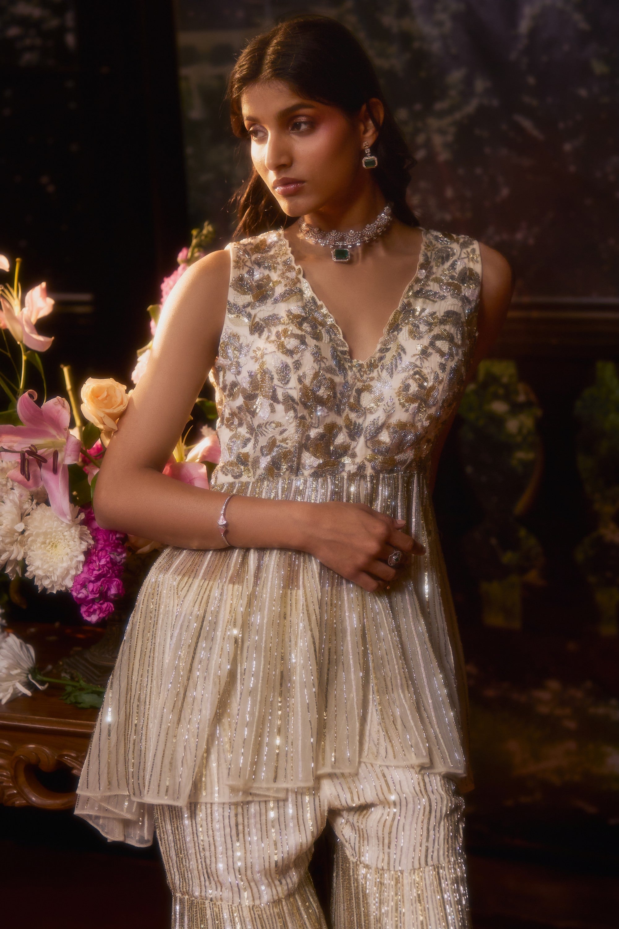 HOORIYA Moonlit Ivory Plazzo Set
