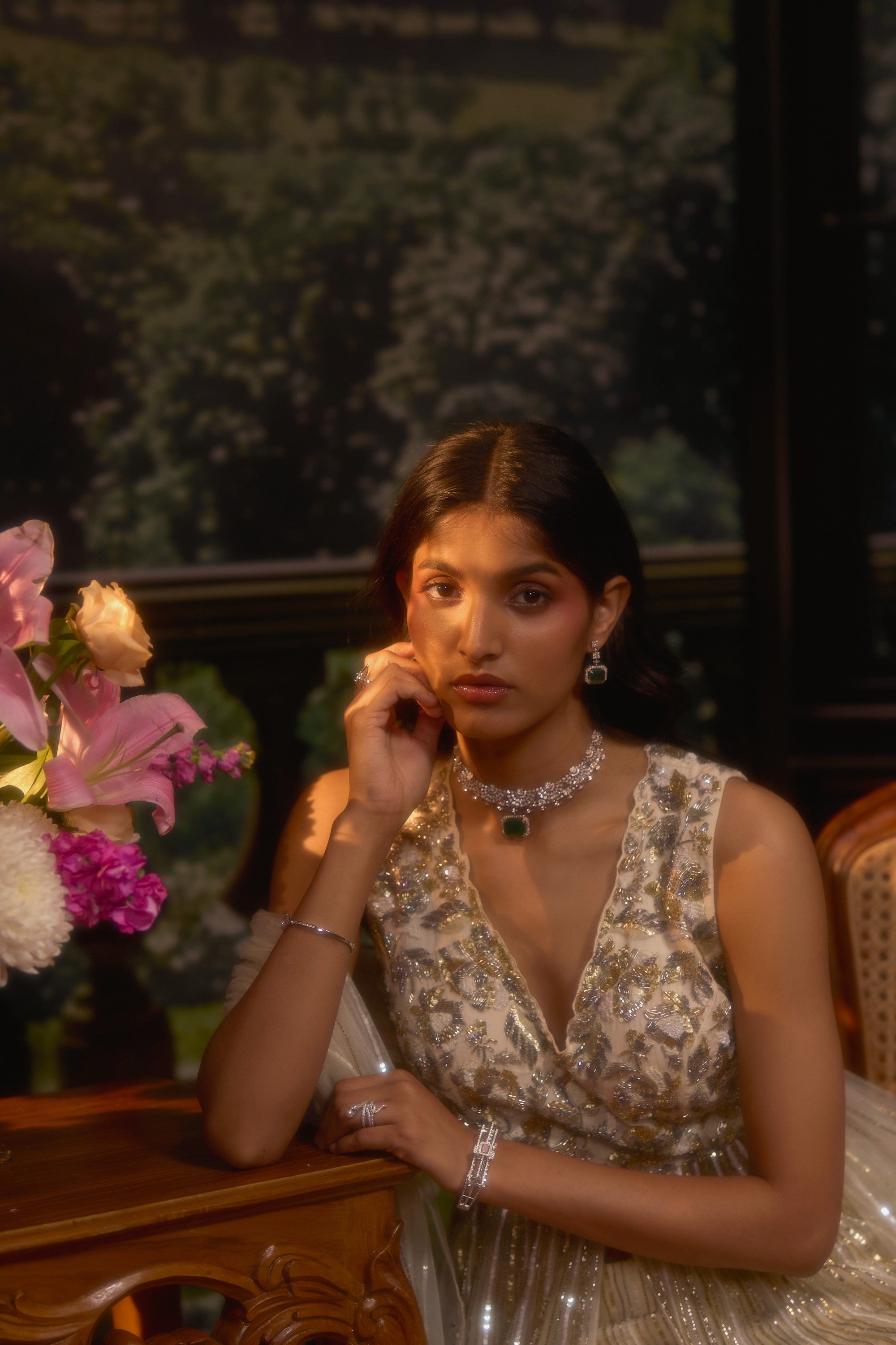 HOORIYA Moonlit Ivory Plazzo Set