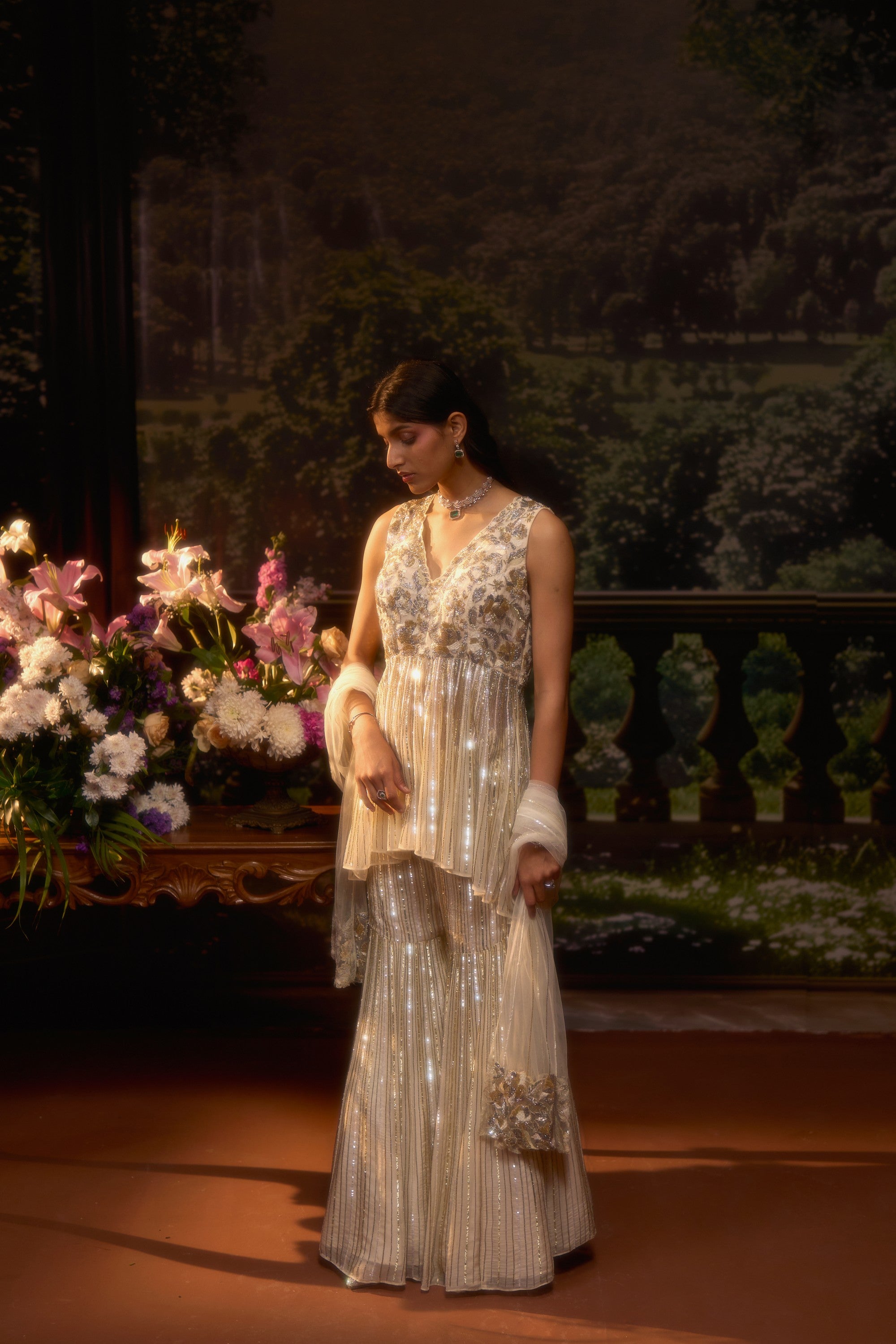 HOORIYA Moonlit Ivory Plazzo Set