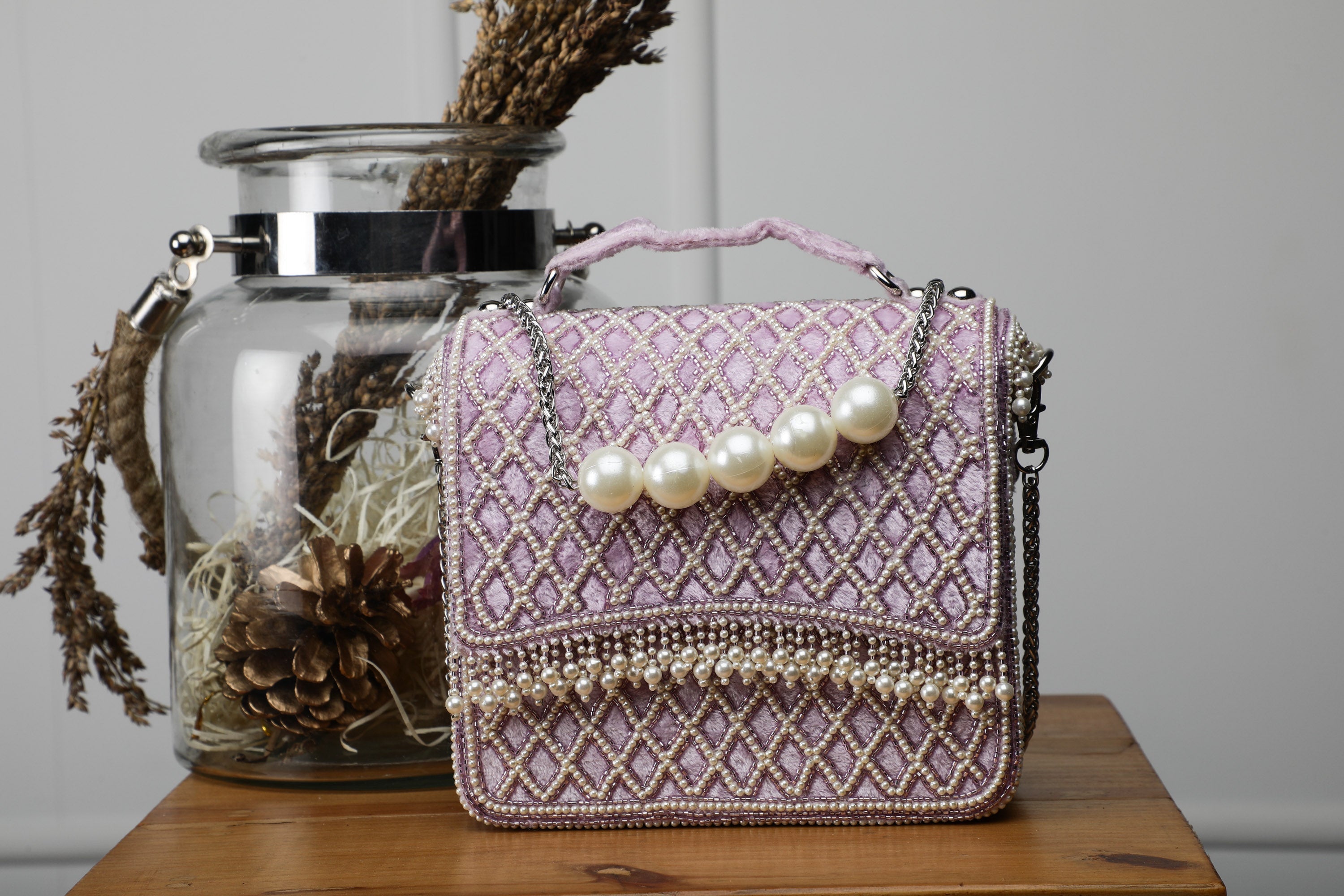 NATALIA CLUTCH-LAVENDER