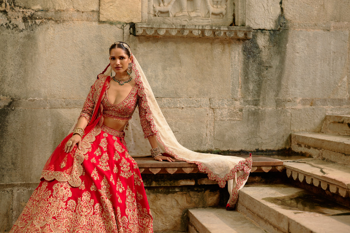 Red Mehr Lehenga