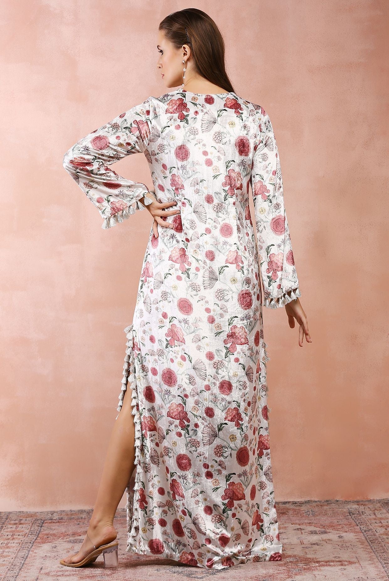 White gulbagh print kaftan with belt