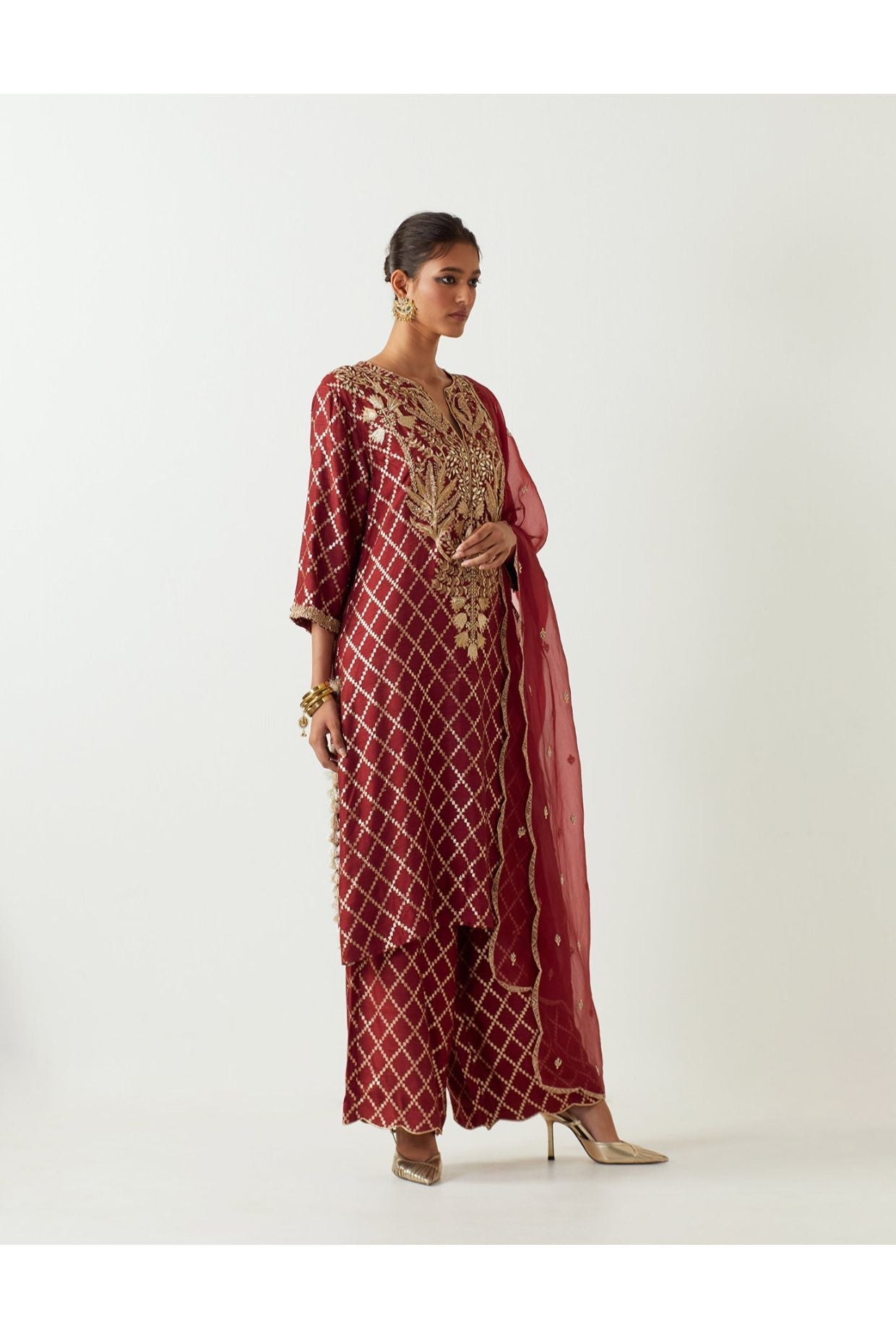 MAROON EMBROIDERED KURTA WITH PANT AND EMBROIDERED DUPATTA