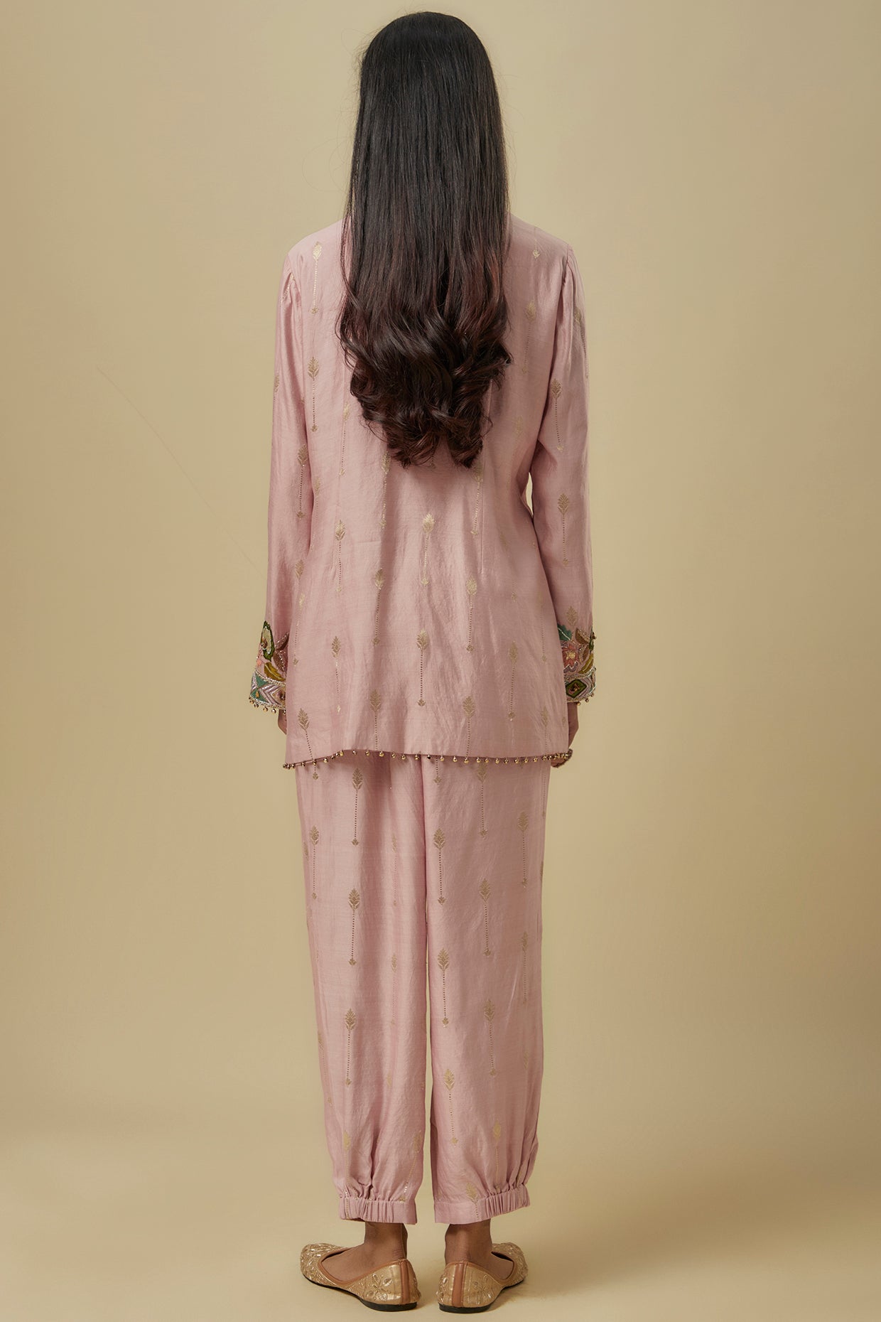 Onion Pink Brocade Butti Embroidered Yoke Kurta And Jogger Pant With Mukaish Net Dupatta.