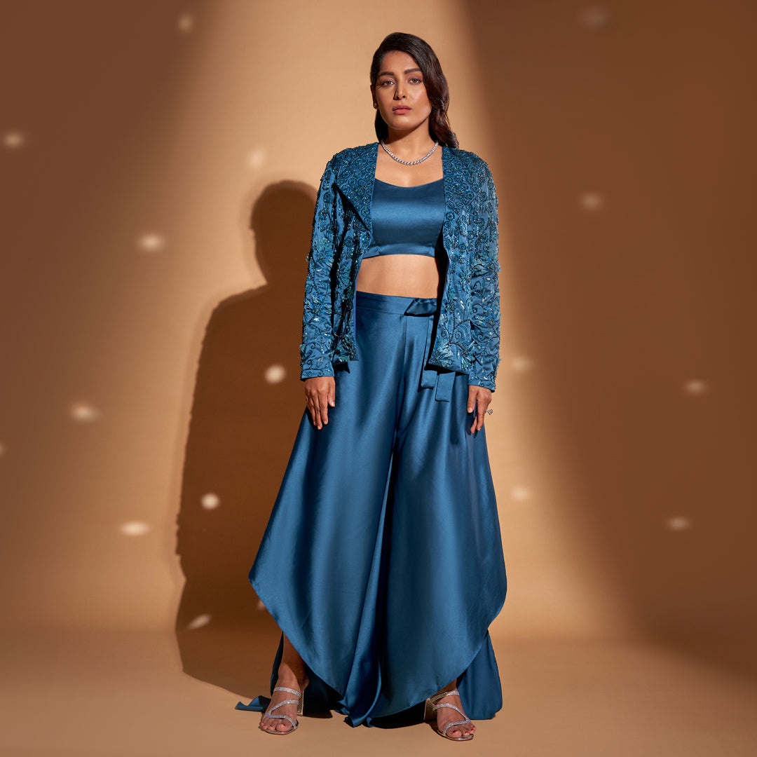 Embroidered blazer, Bustier, short-long palazzos