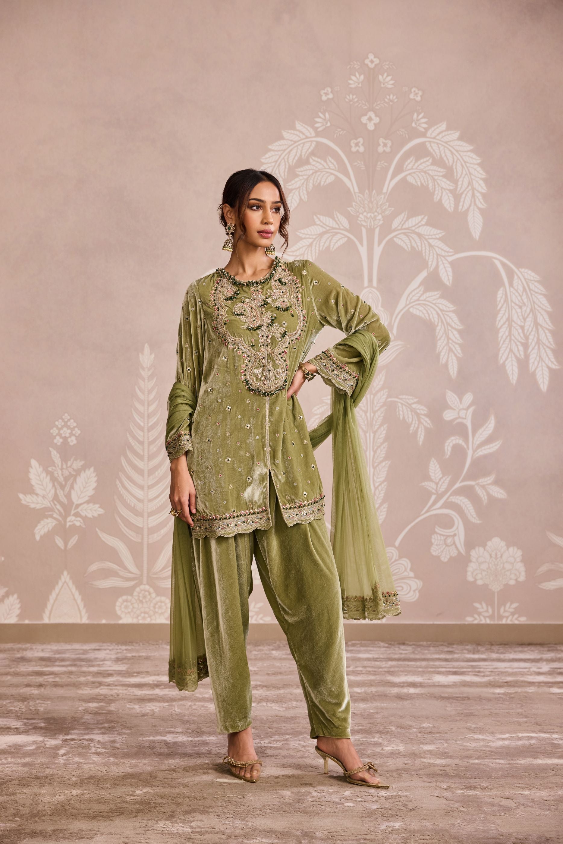Nishat Kurta Set