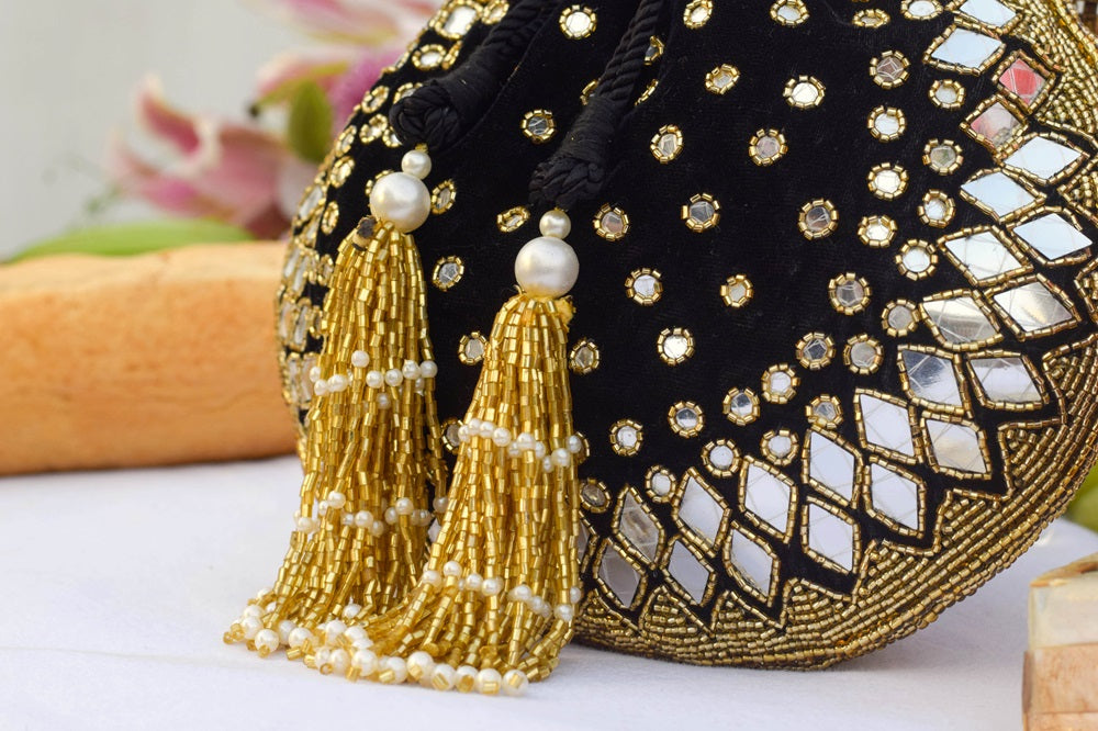 SATARA POTLI-BLACK-GOLD