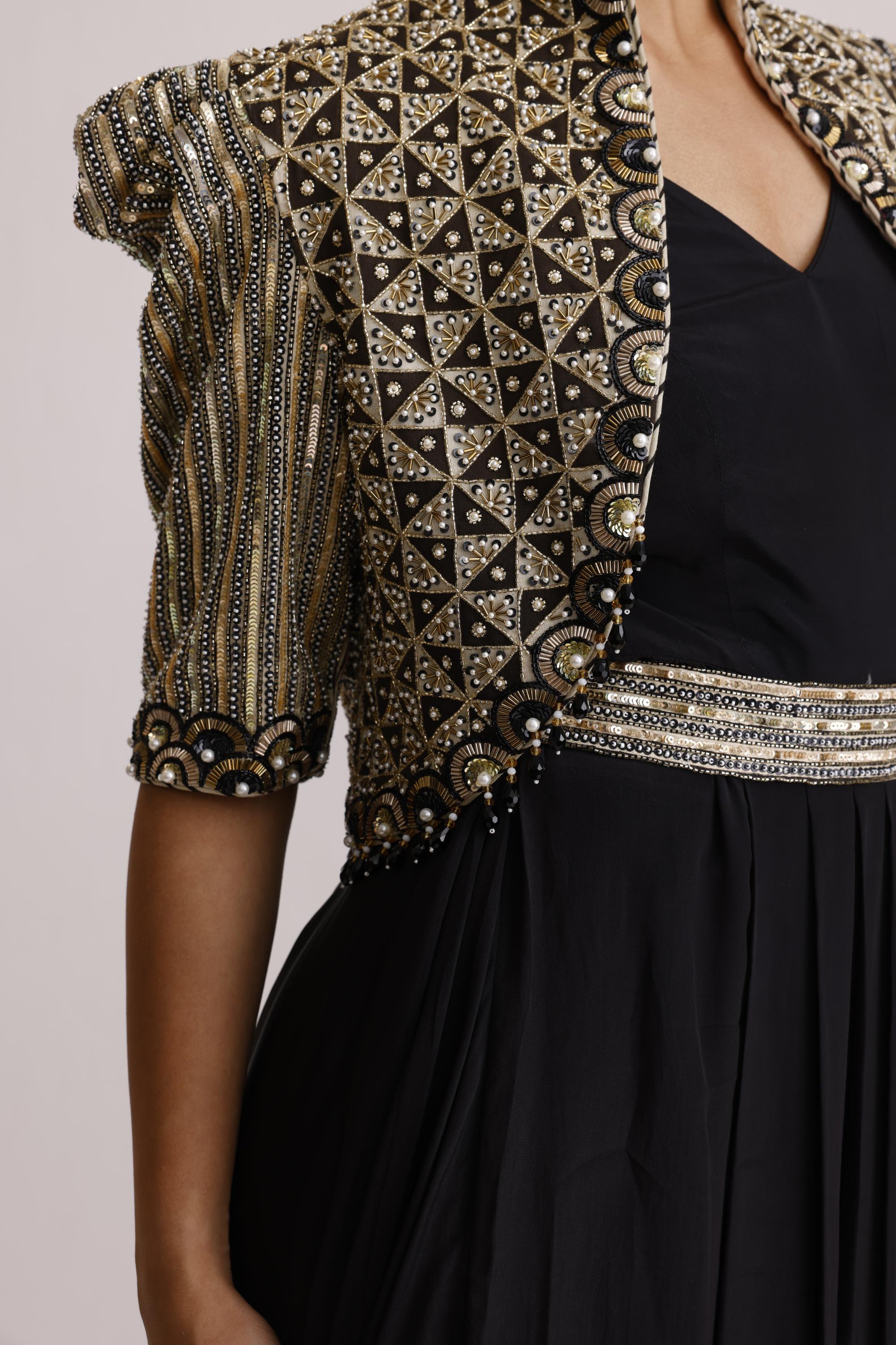 BLACK DRAPE TUNIC WITH BELT AND JACKET