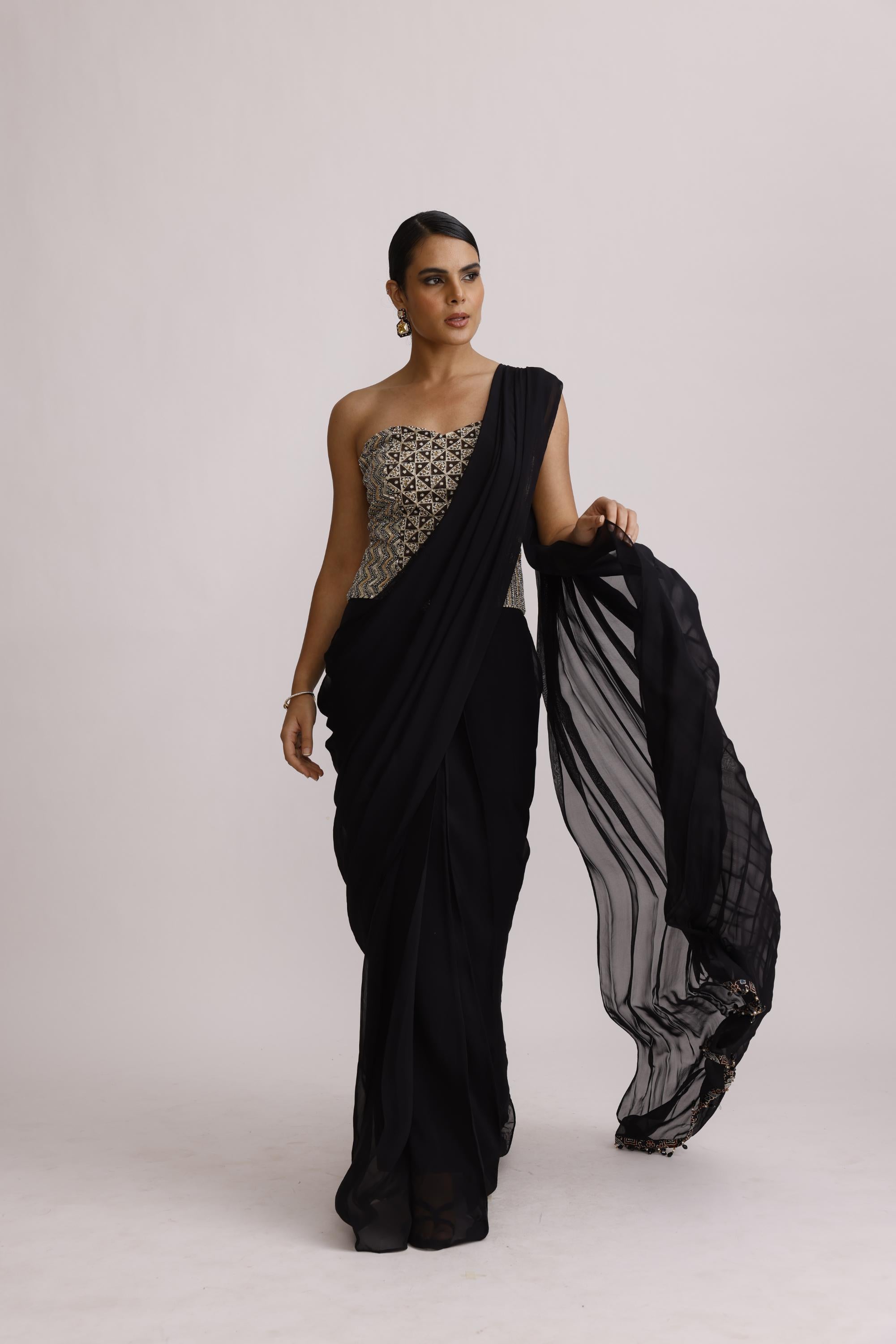 BLACK CORSET TOP WITH DRAPE SAREE