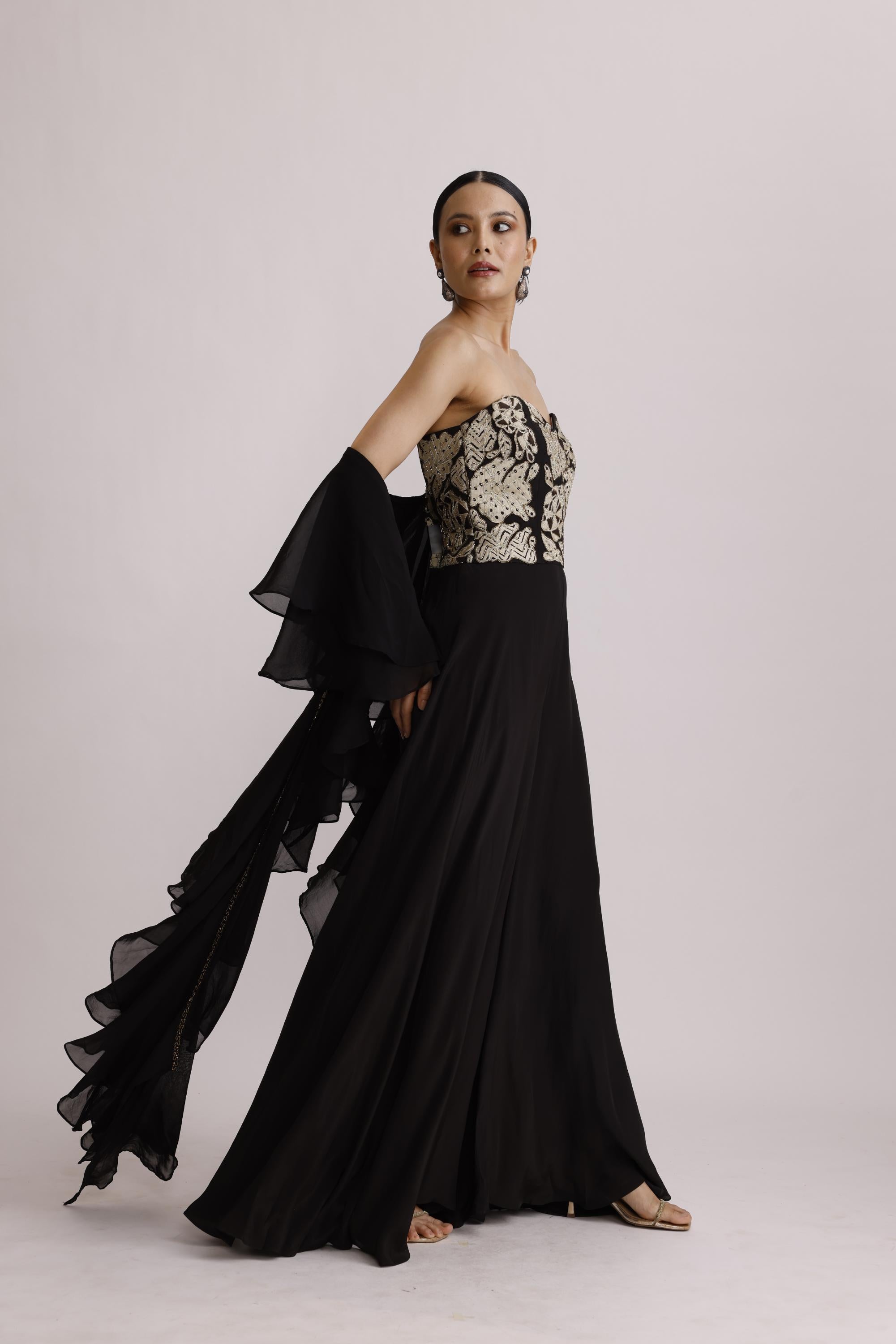 BLACK CORSET JUMPSUIT WITH RUFFLE DUPATTA