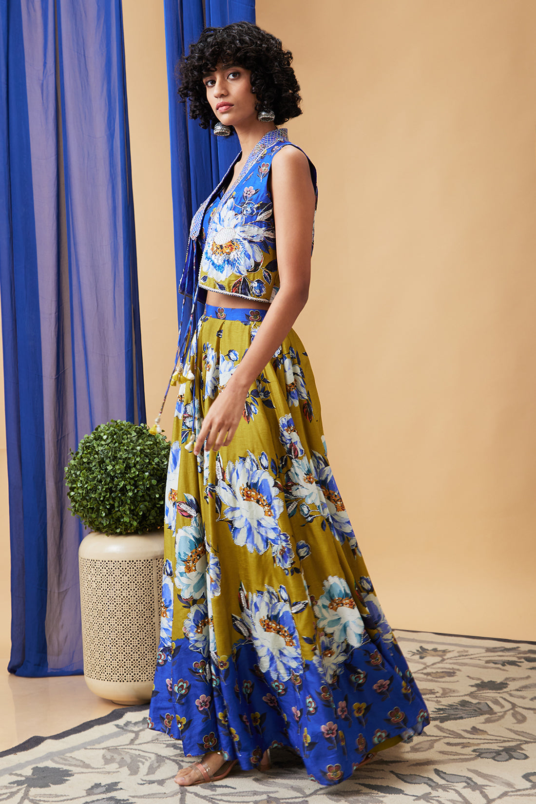 Tasnim Lehenga Set With Jacket