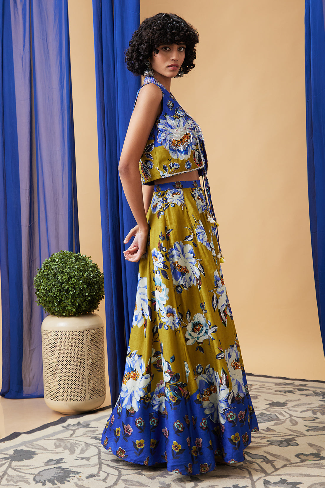 Tasnim Lehenga Set With Jacket