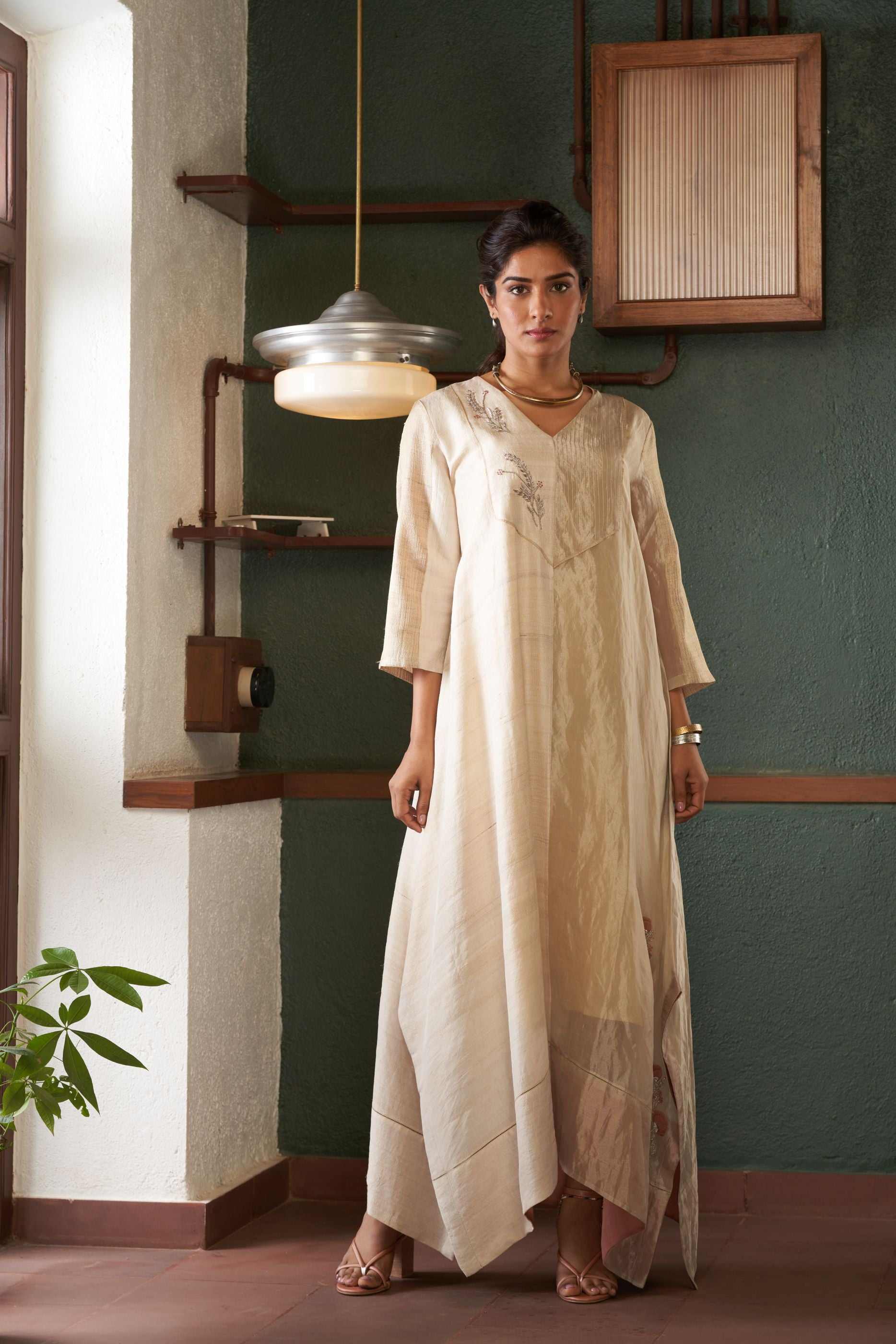 IVORY TUSSAR ZARI KAFTAN
