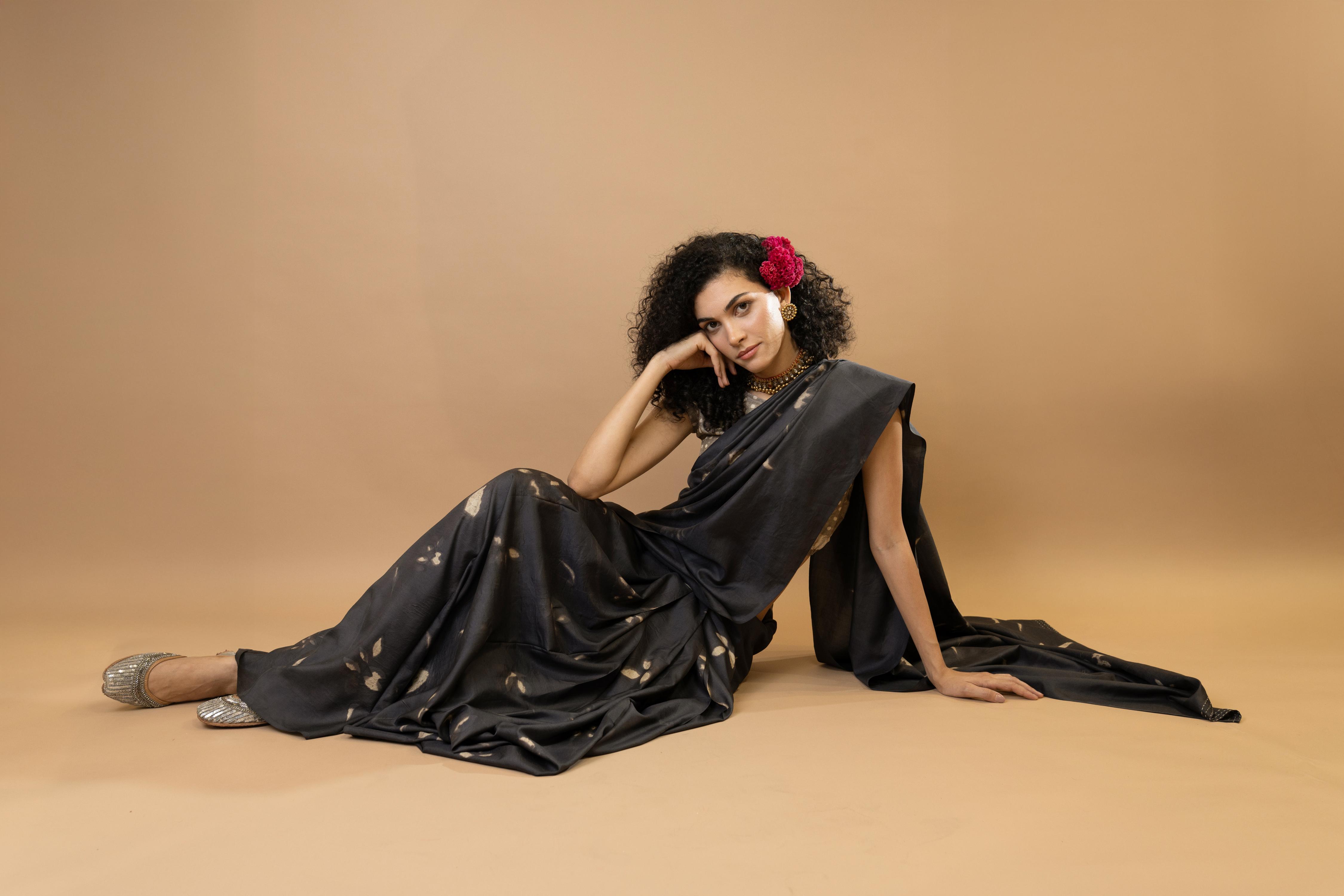 Neelkanth Leaves Saree