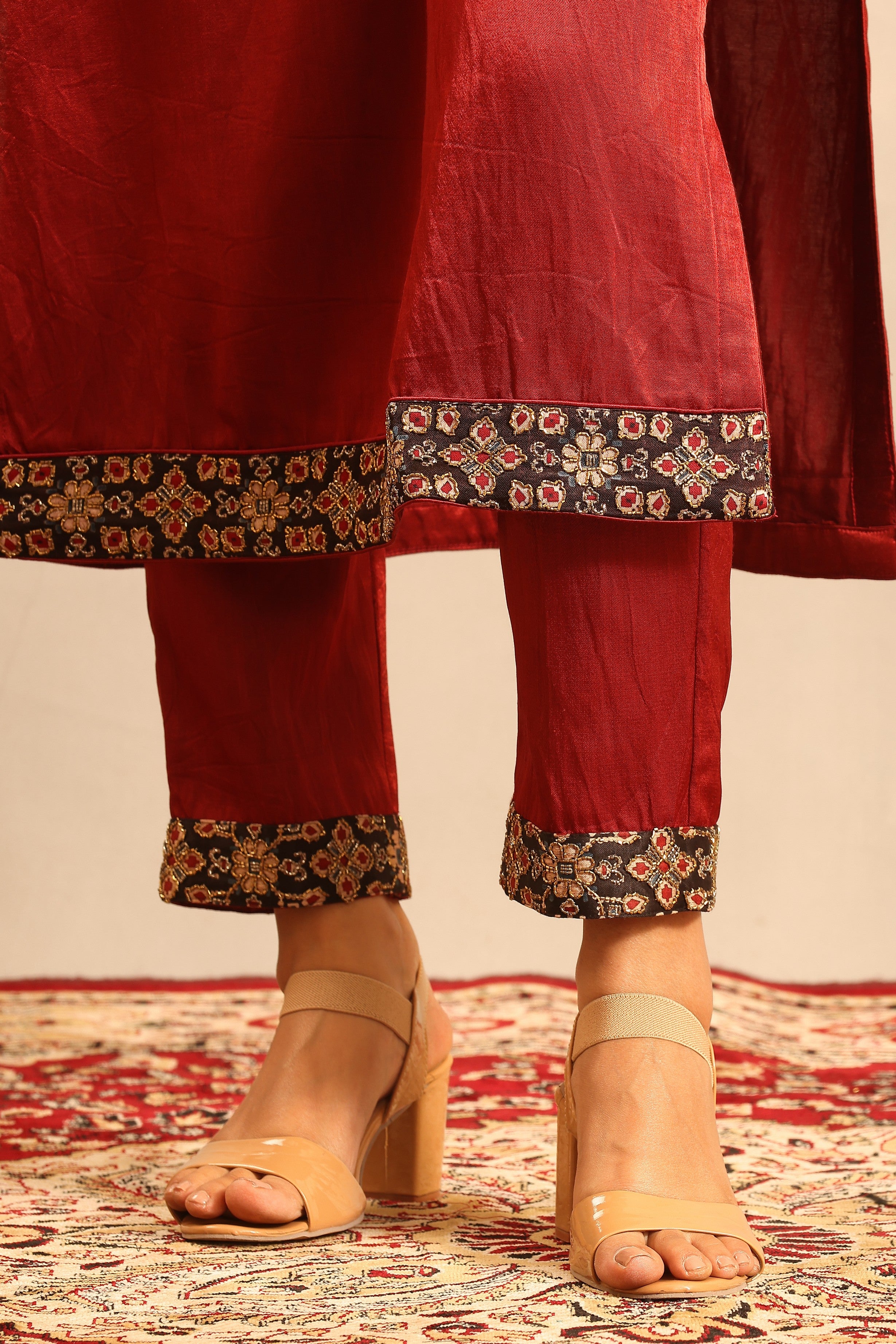 Maroon Ajrakh embellished kurta with pants