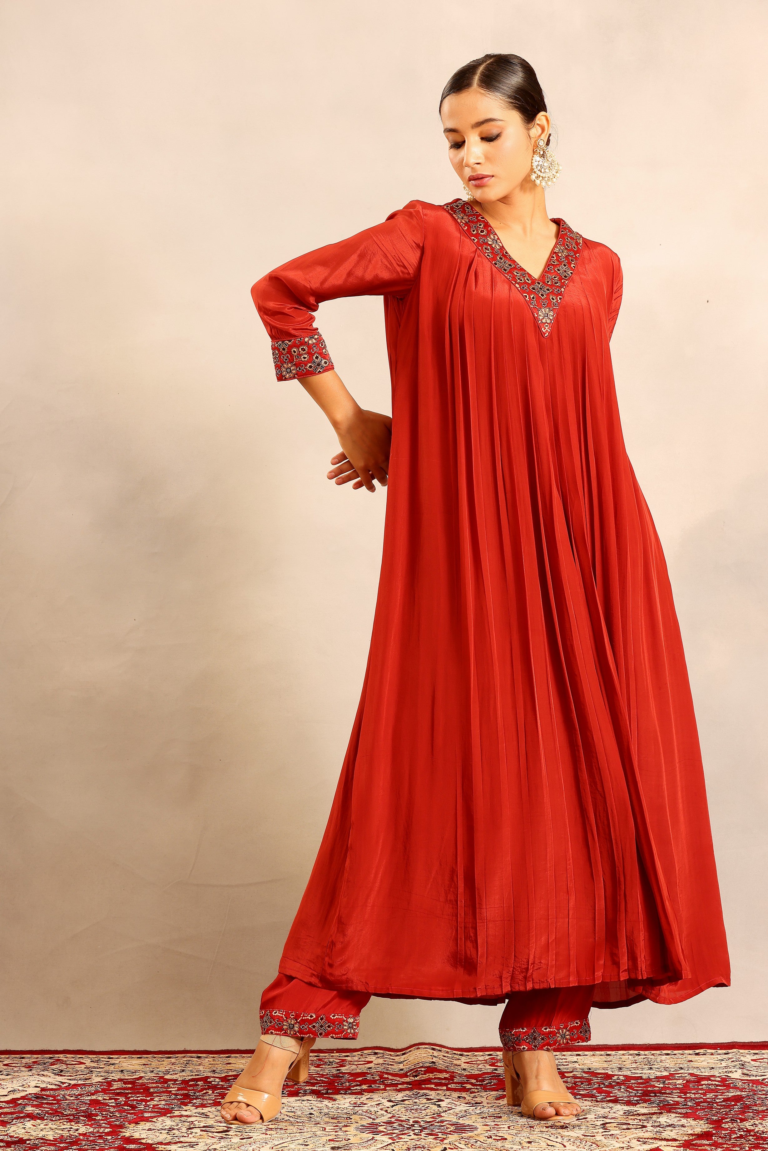 Scarlet red V neck gathered kurta with pants