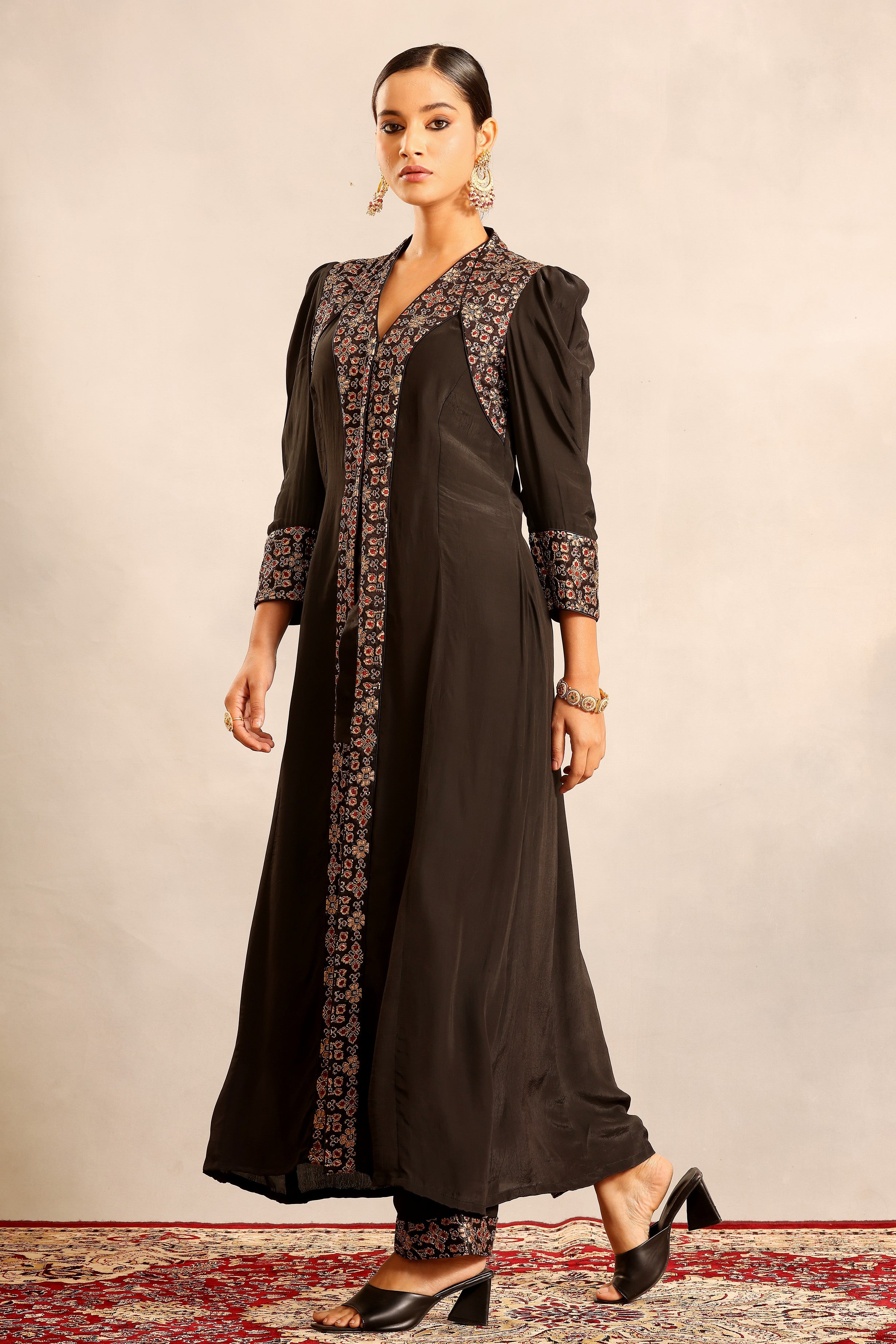 Black ajrakh embellished v neck slit kurta with pants