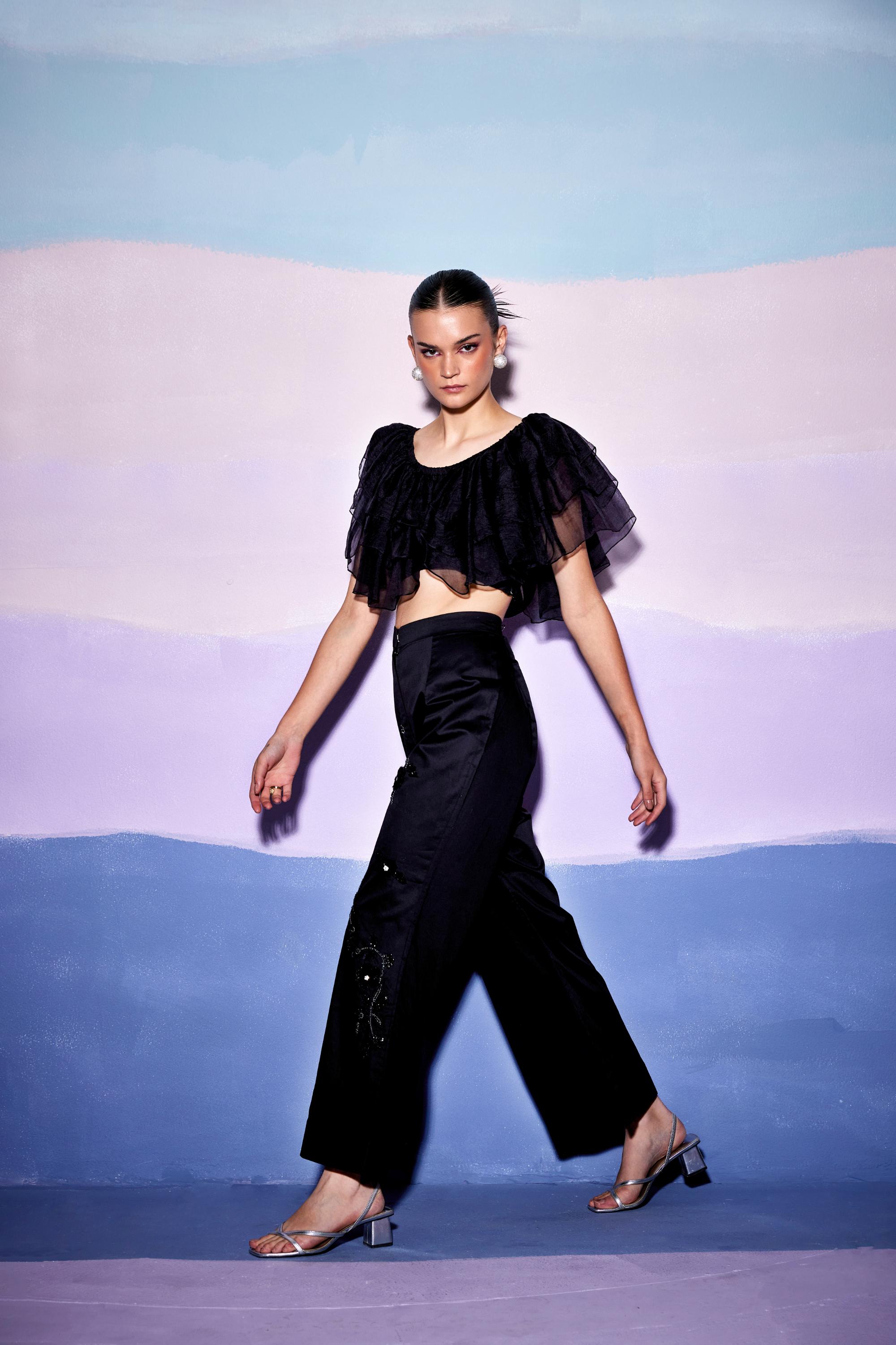 FRILLED CROP TOP