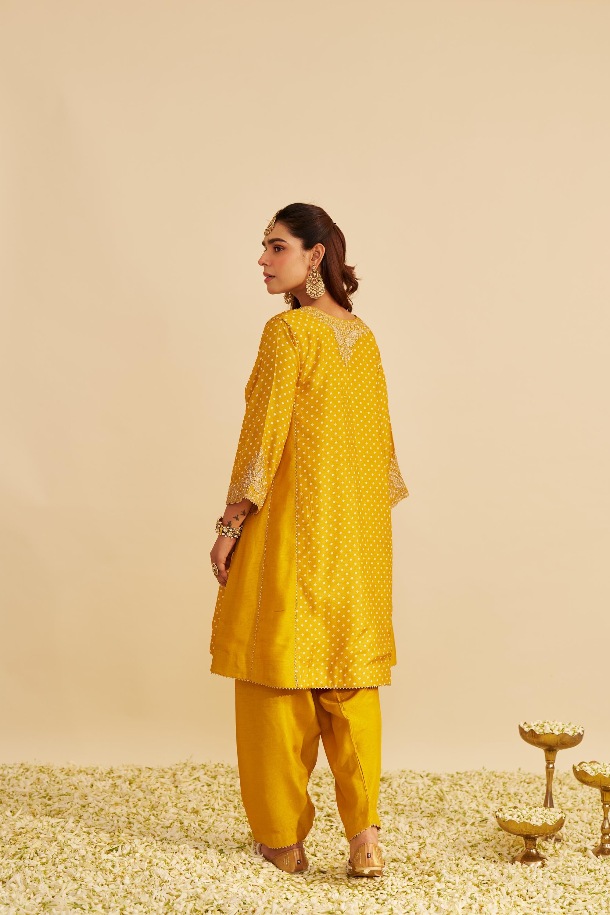 KAYRA - SHORT GATHERED CHAUGA WITH SALWAR