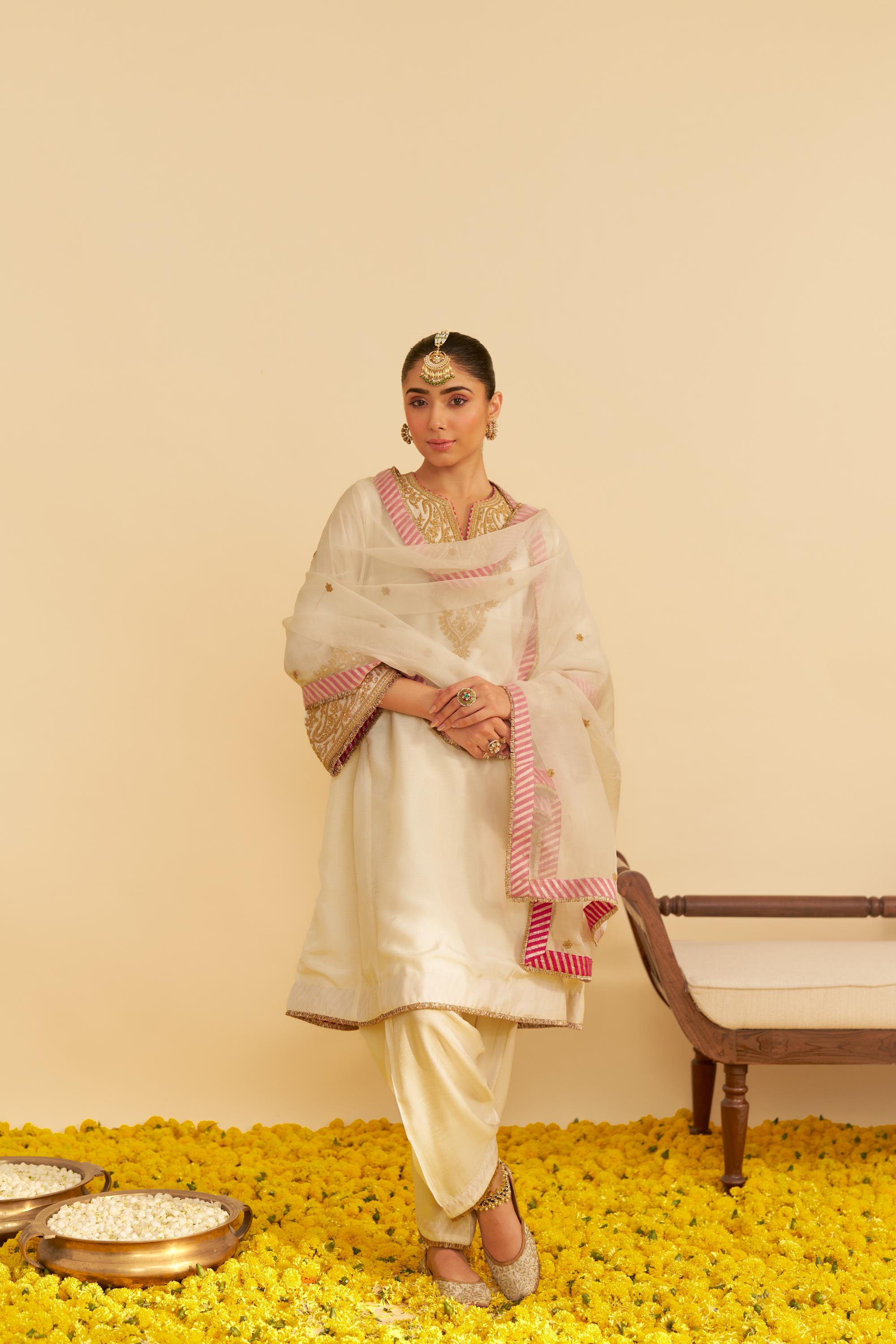 MARWA - SHORT CHAUGA WITH SALWAR