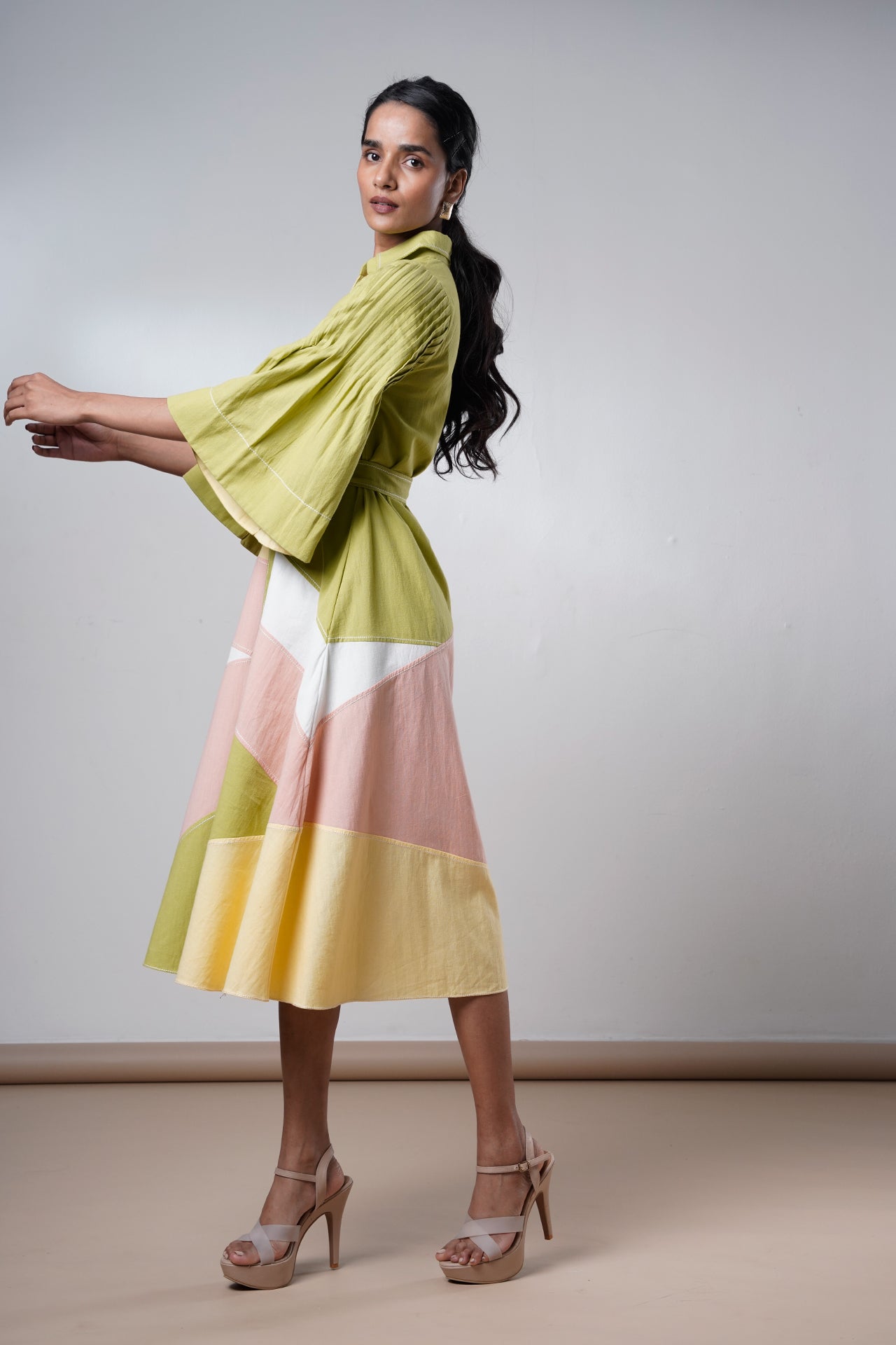 Saylor - Wild Grove Midi Dress