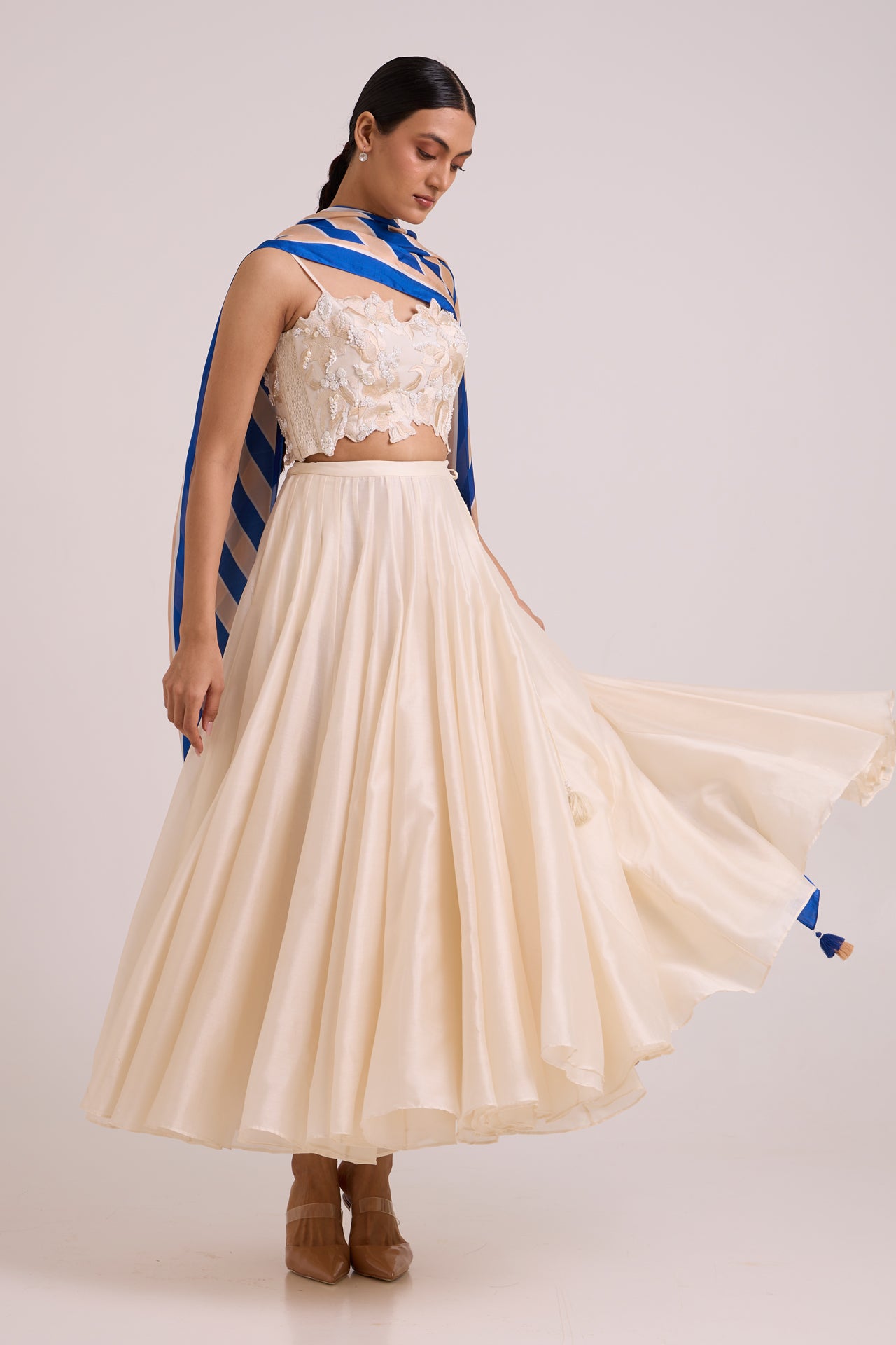 Hansa - Snow Laden Skirt Set