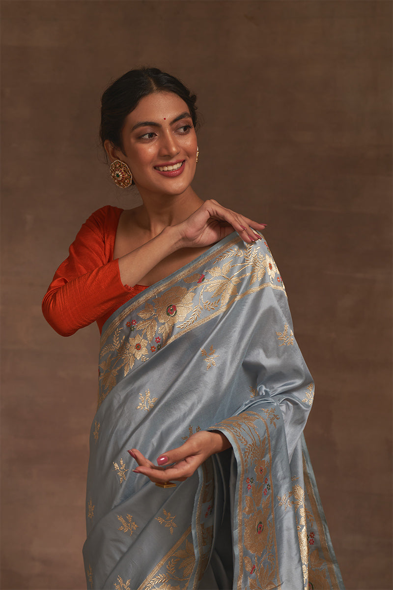 'Kumud Kilol' Aasmani Benarasi Handloom Sari