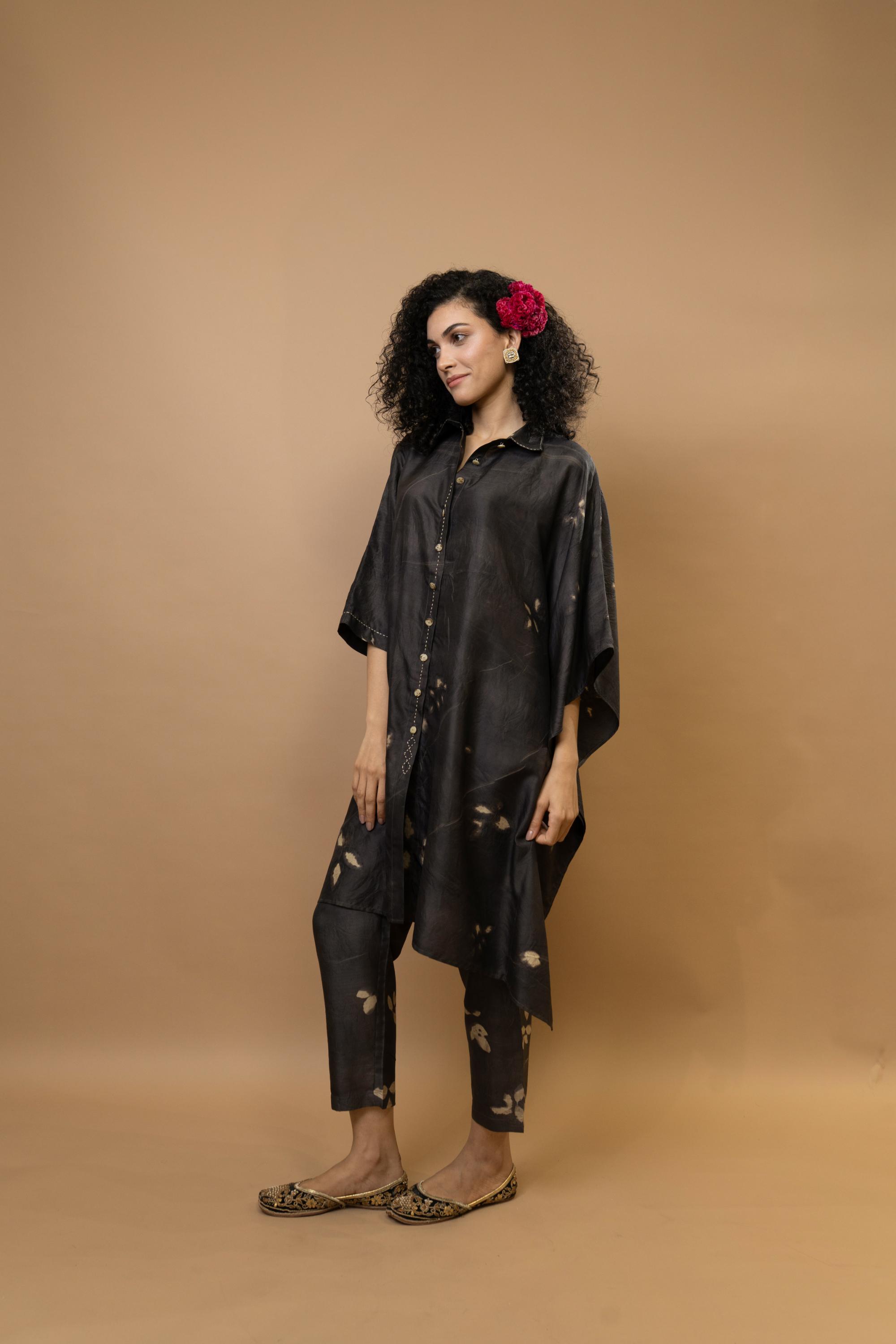 Neelkanth one sleeve tunic