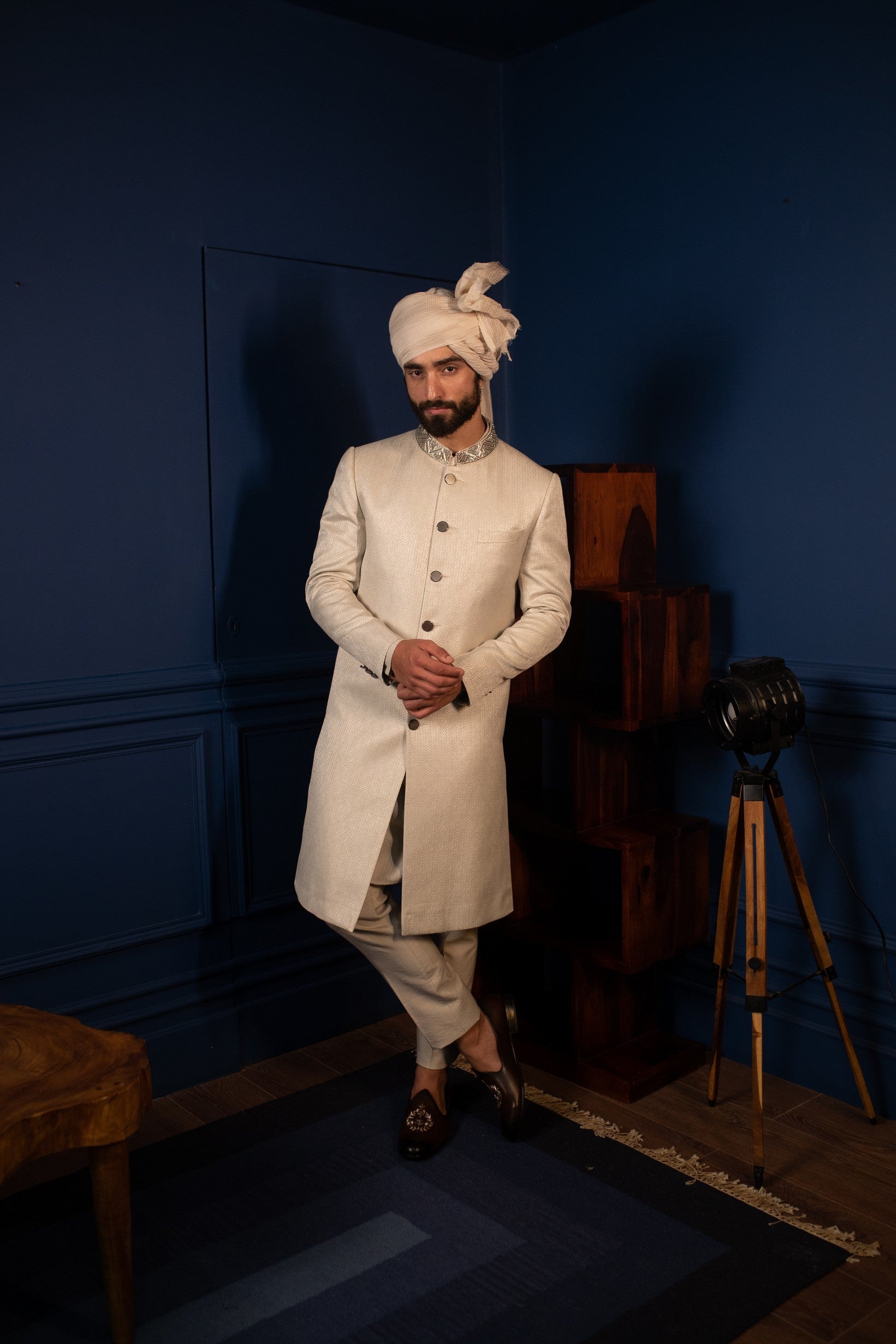 Sharp chevron sherwani