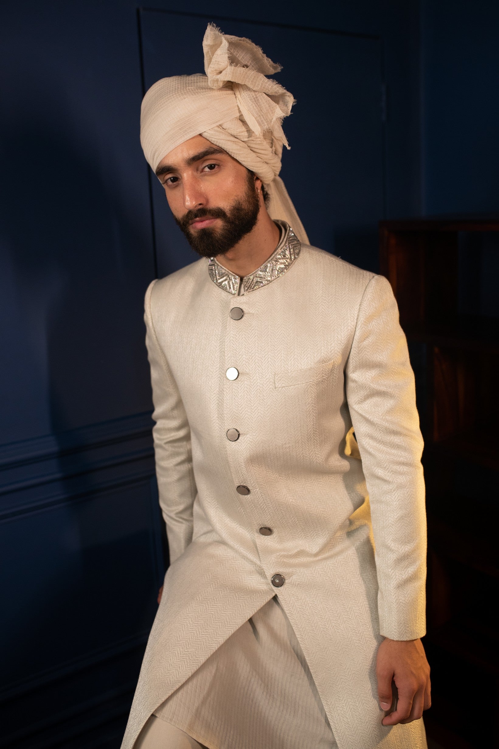 Sharp chevron sherwani