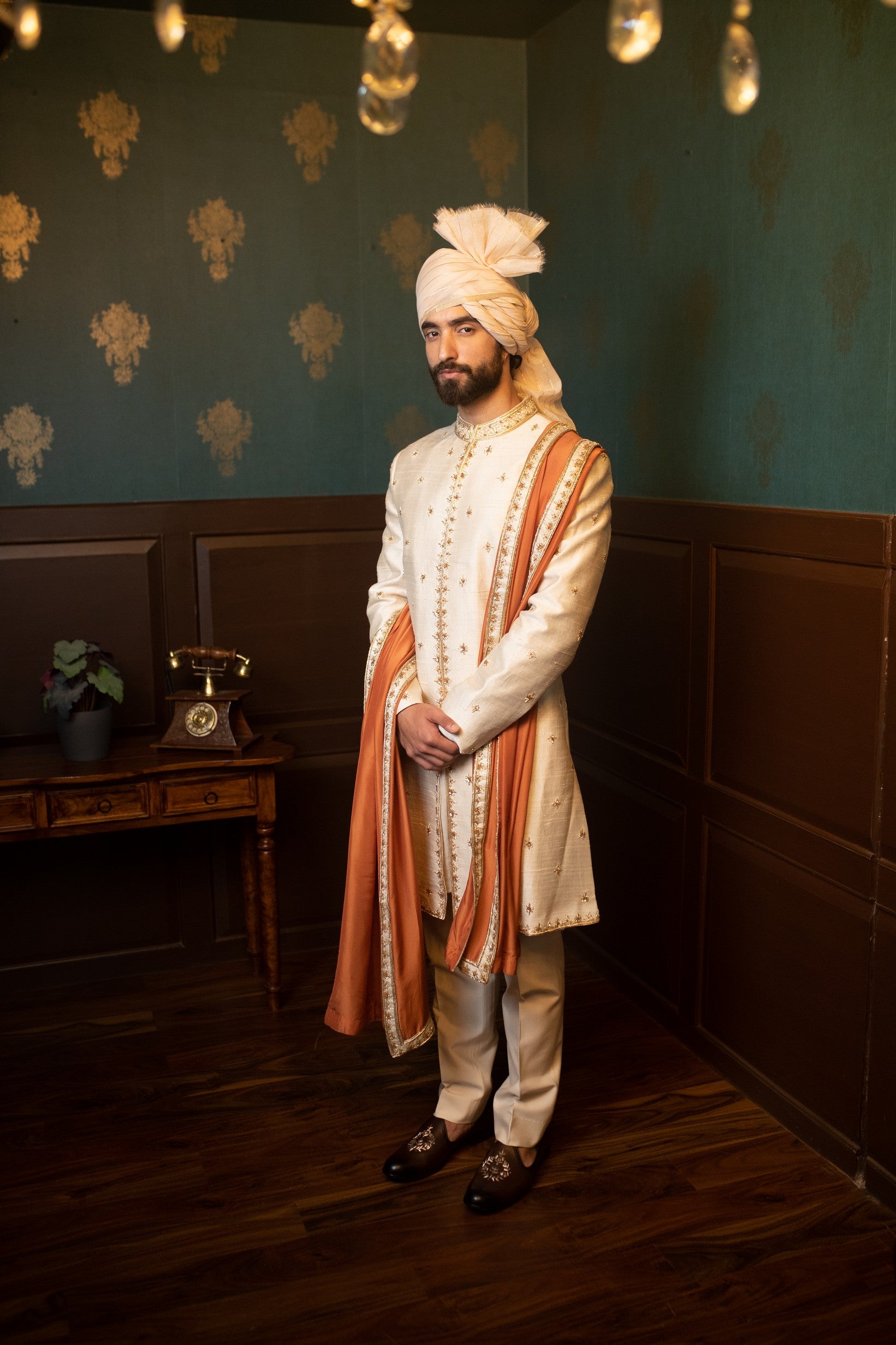 Desert rouge sherwani