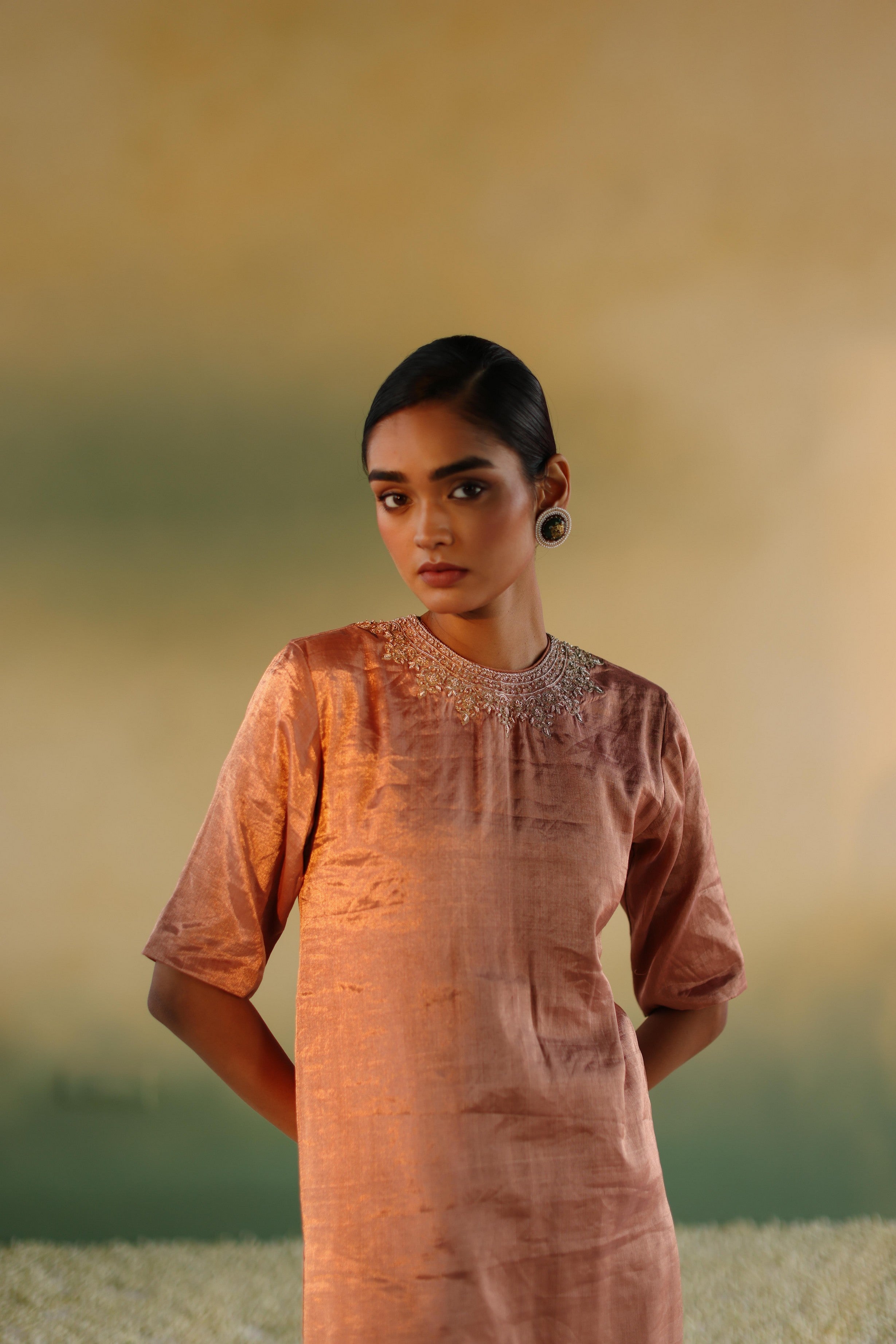 Manjari : The first blossom (Rose gold)