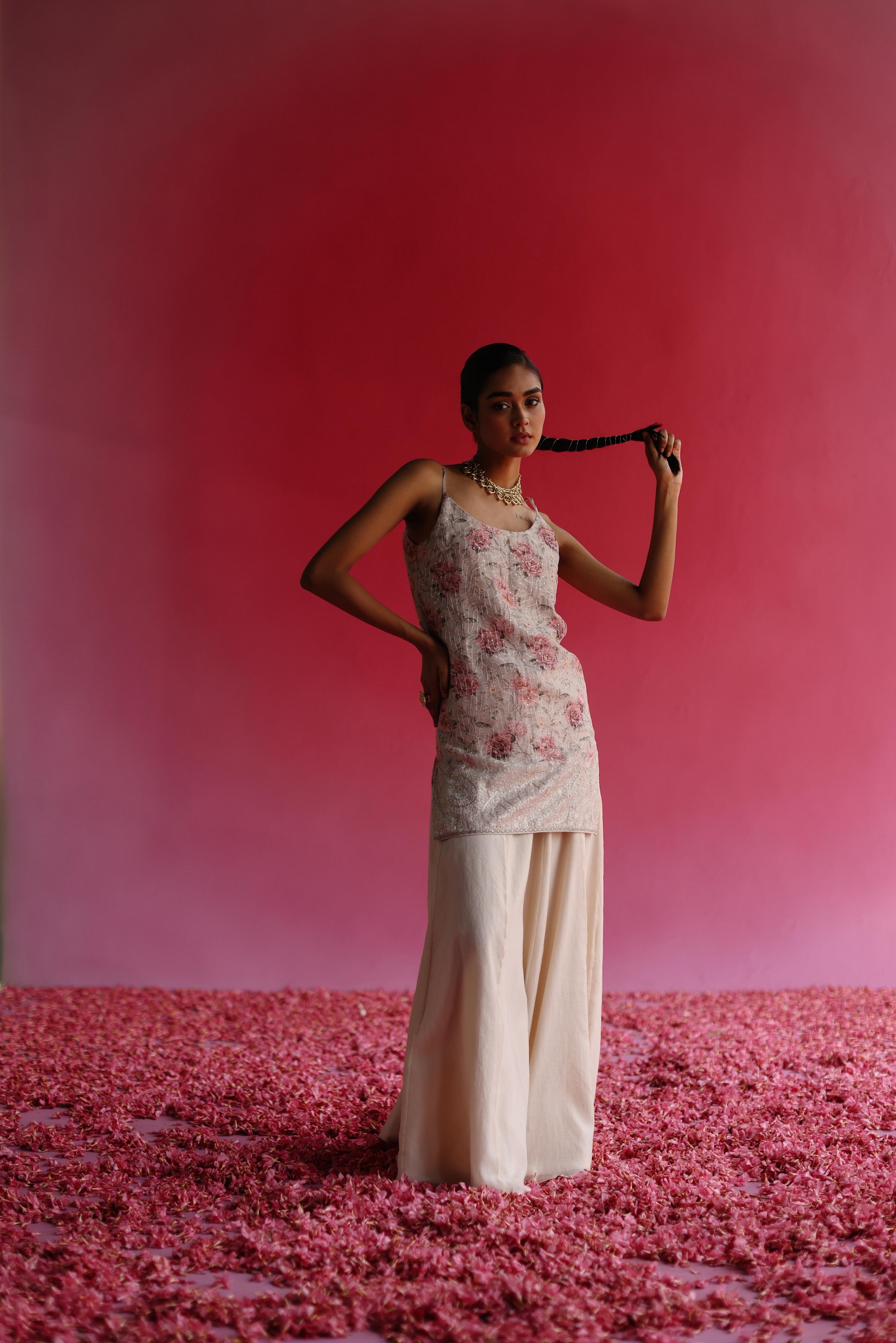 Sneh : Love and levity (White)