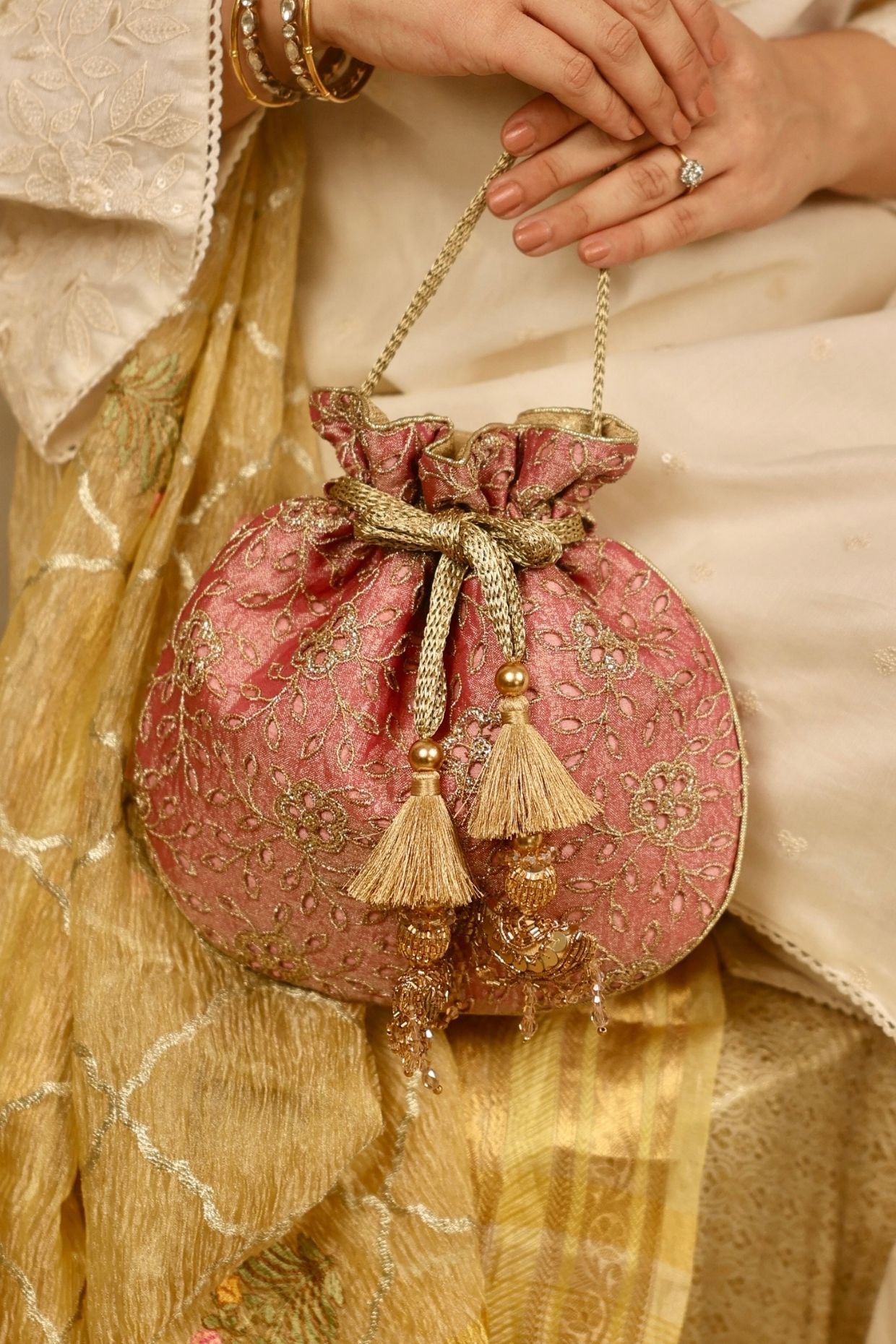 Tarang cutwork potli - Pink