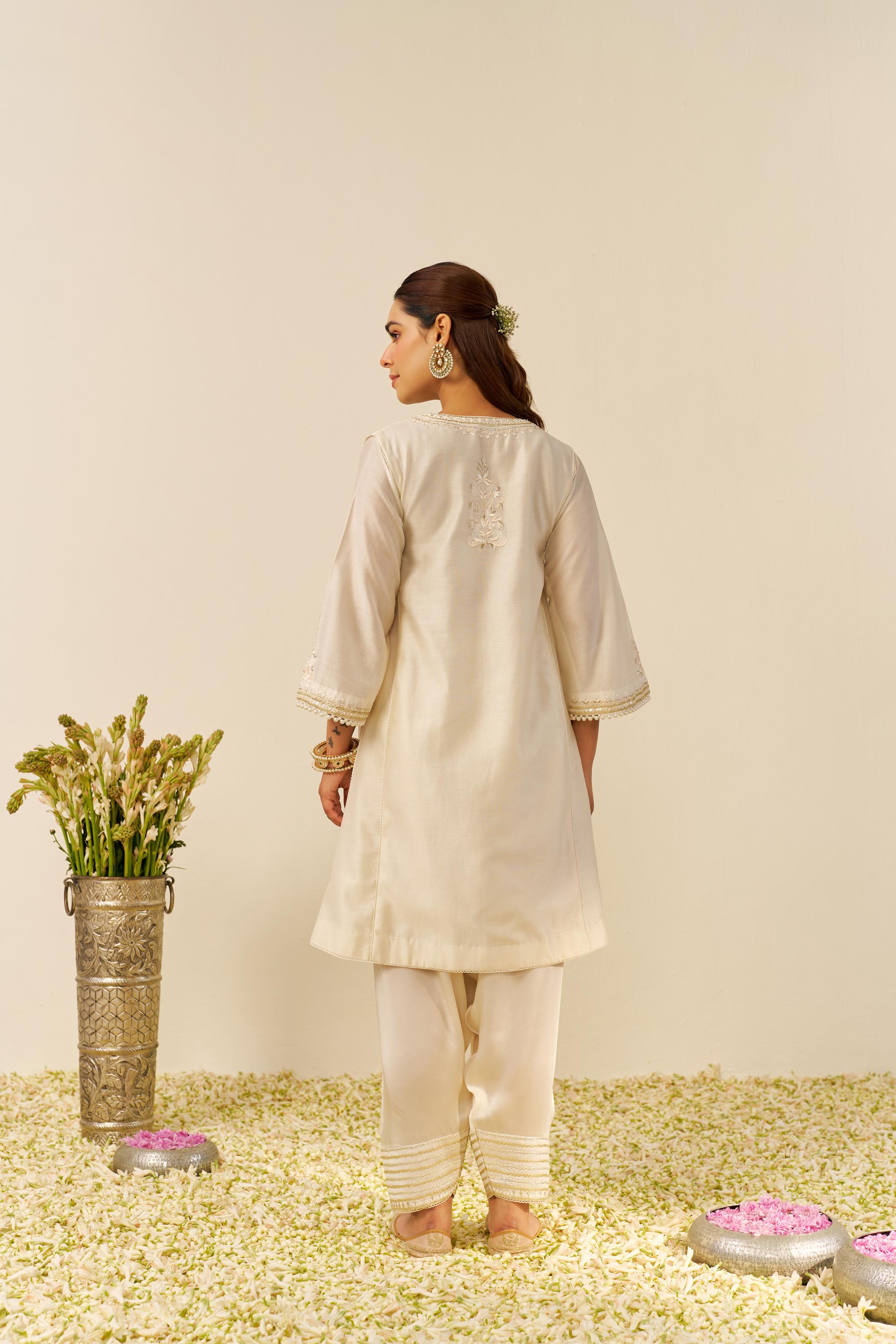 AIZA - SHORT CHAUGA WITH SALWAR AND DUPATTA