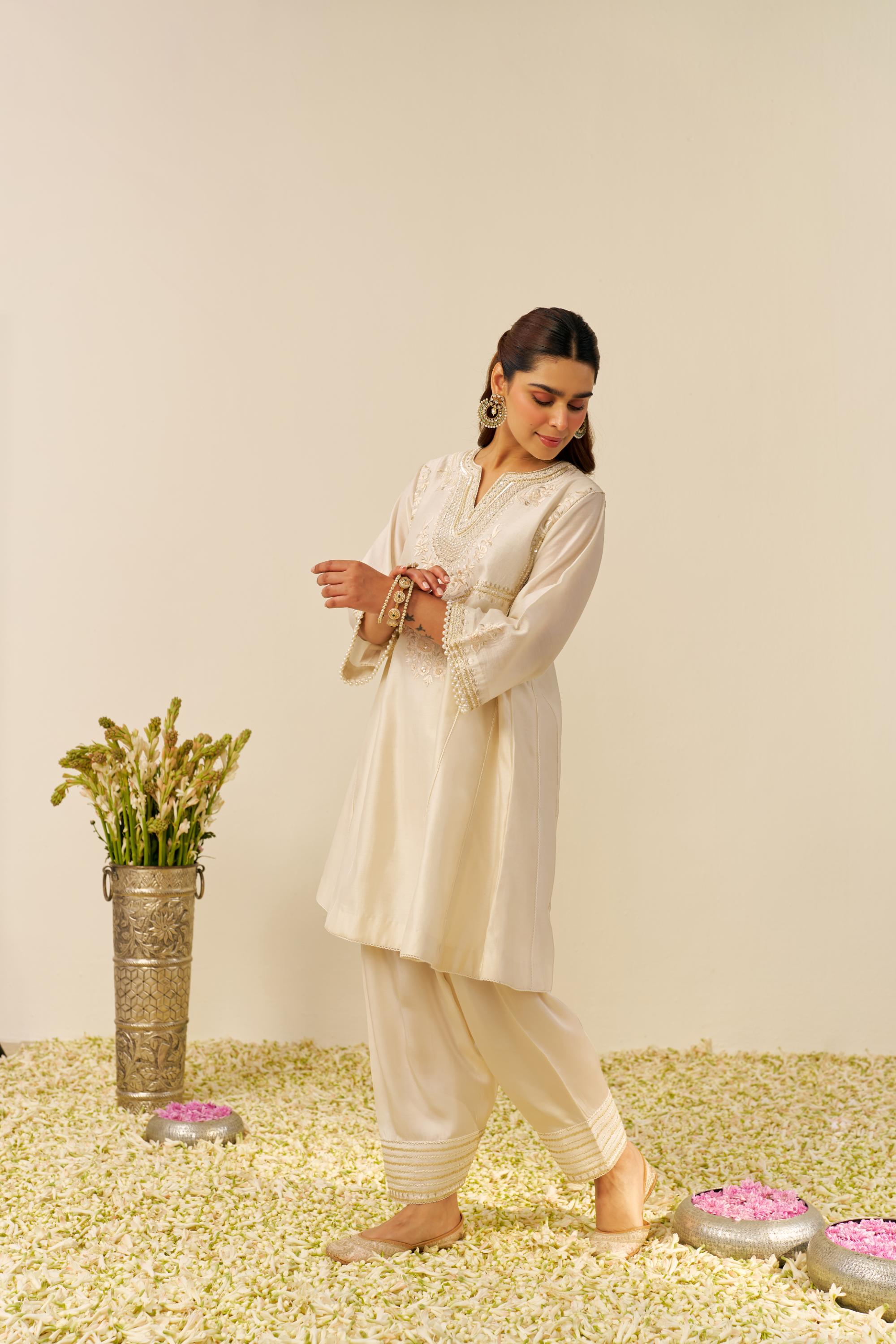 AIZA - SHORT CHAUGA WITH SALWAR AND DUPATTA