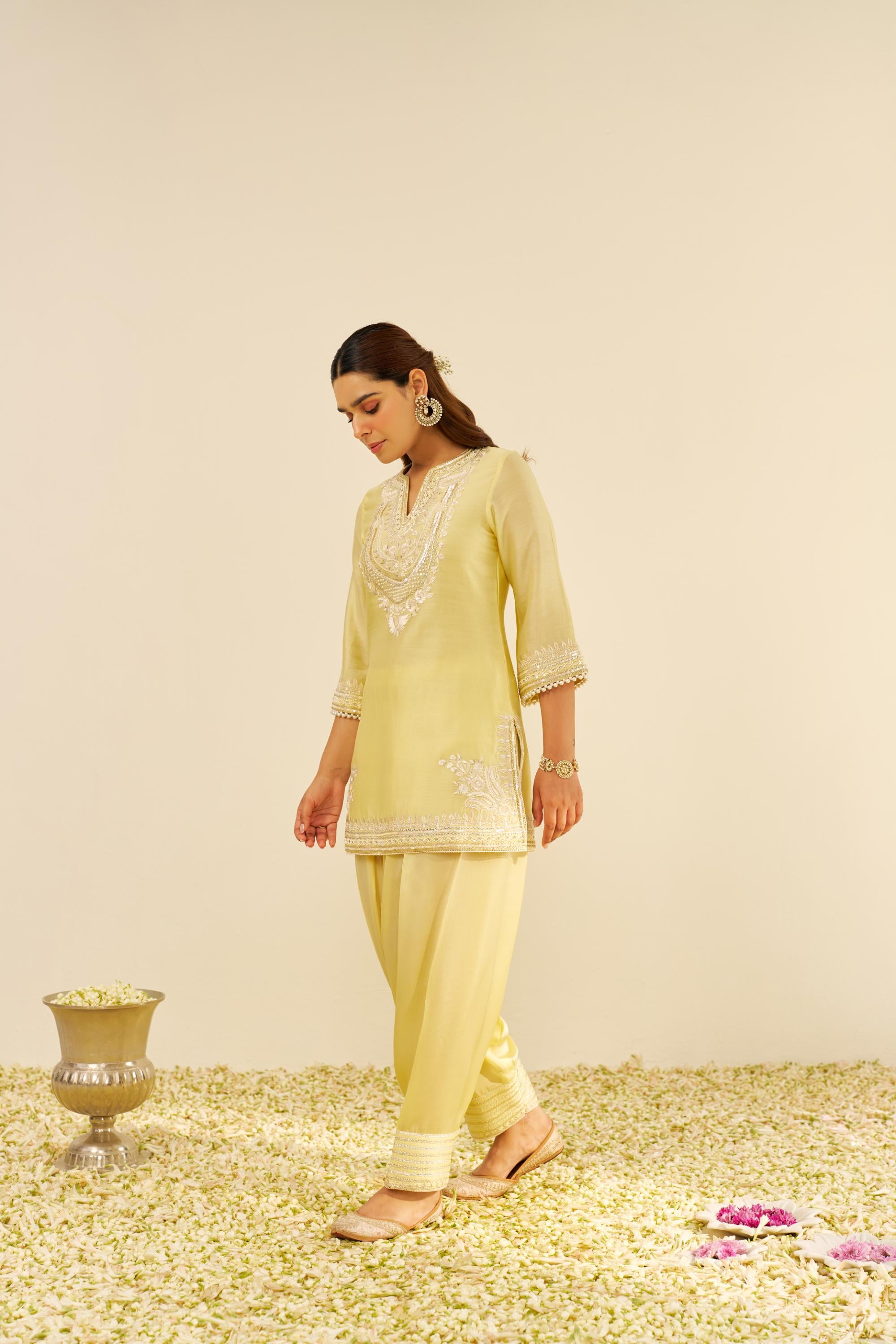 SARA - SHORT KURTA WITH SALWAR AND DUPATTA
