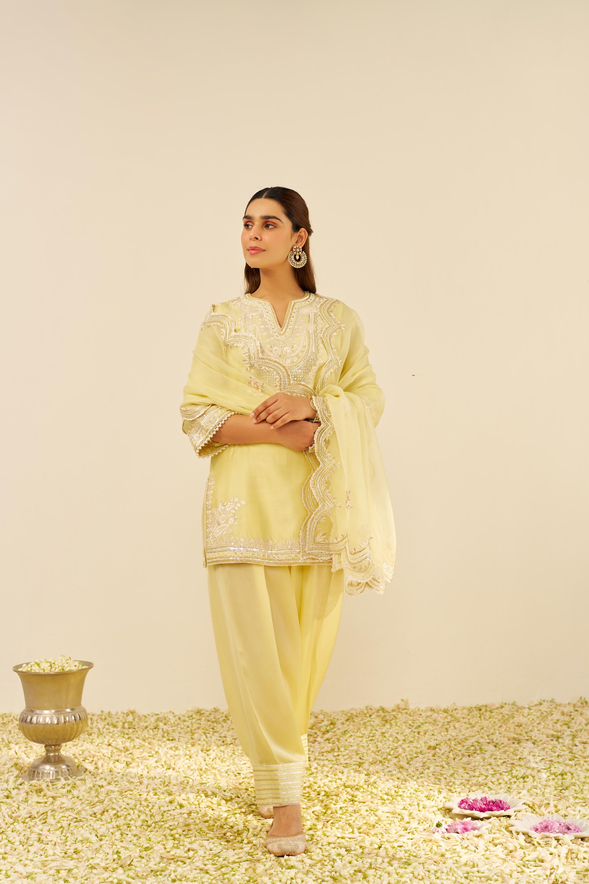 SARA - SHORT KURTA WITH SALWAR AND DUPATTA