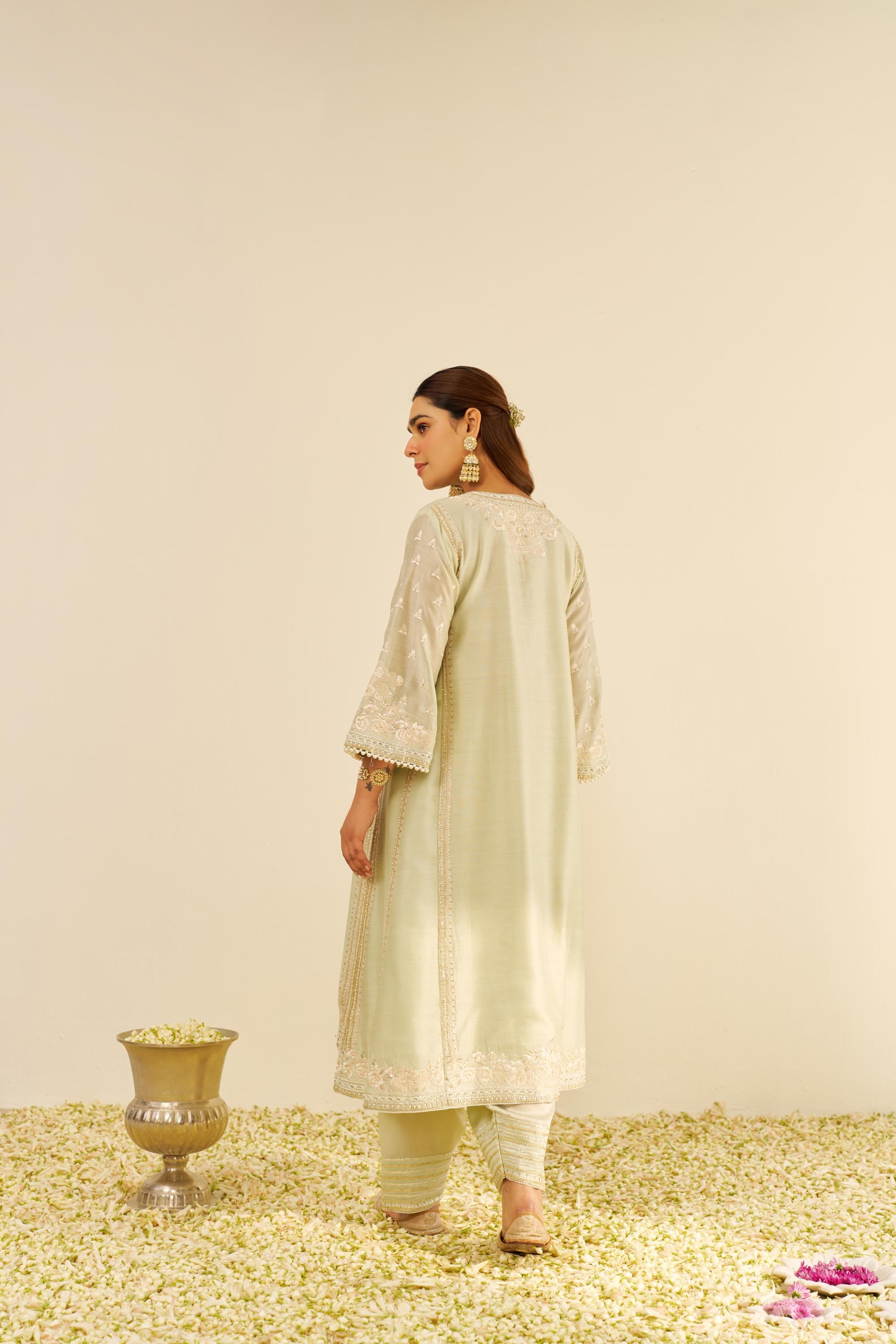 MAAROOFA - LONG CHAUGA WITH SALWAR