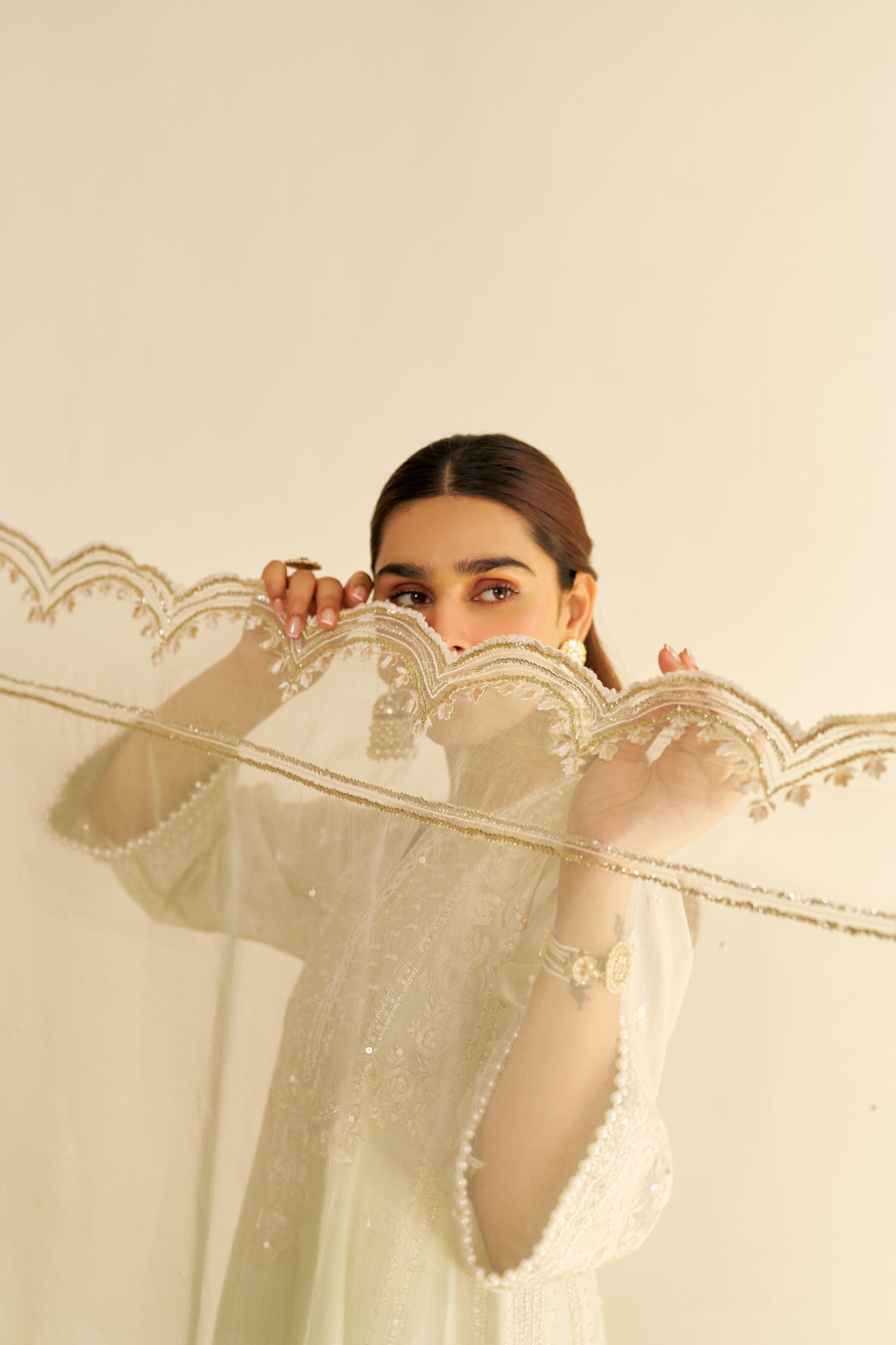 MAAROOFA - LONG CHAUGA WITH SALWAR