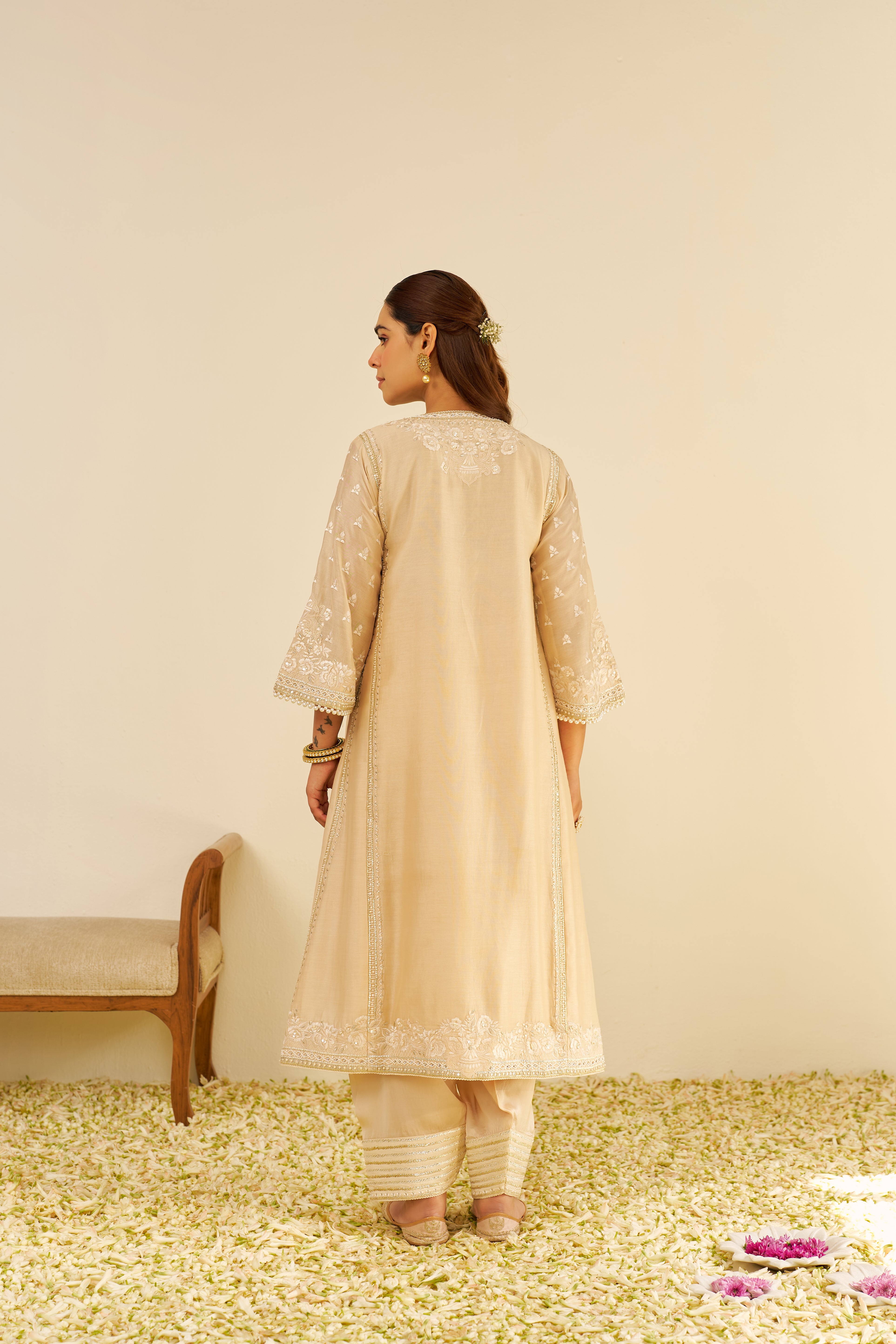 MAAROOFA - LONG CHAUGA WITH SALWAR