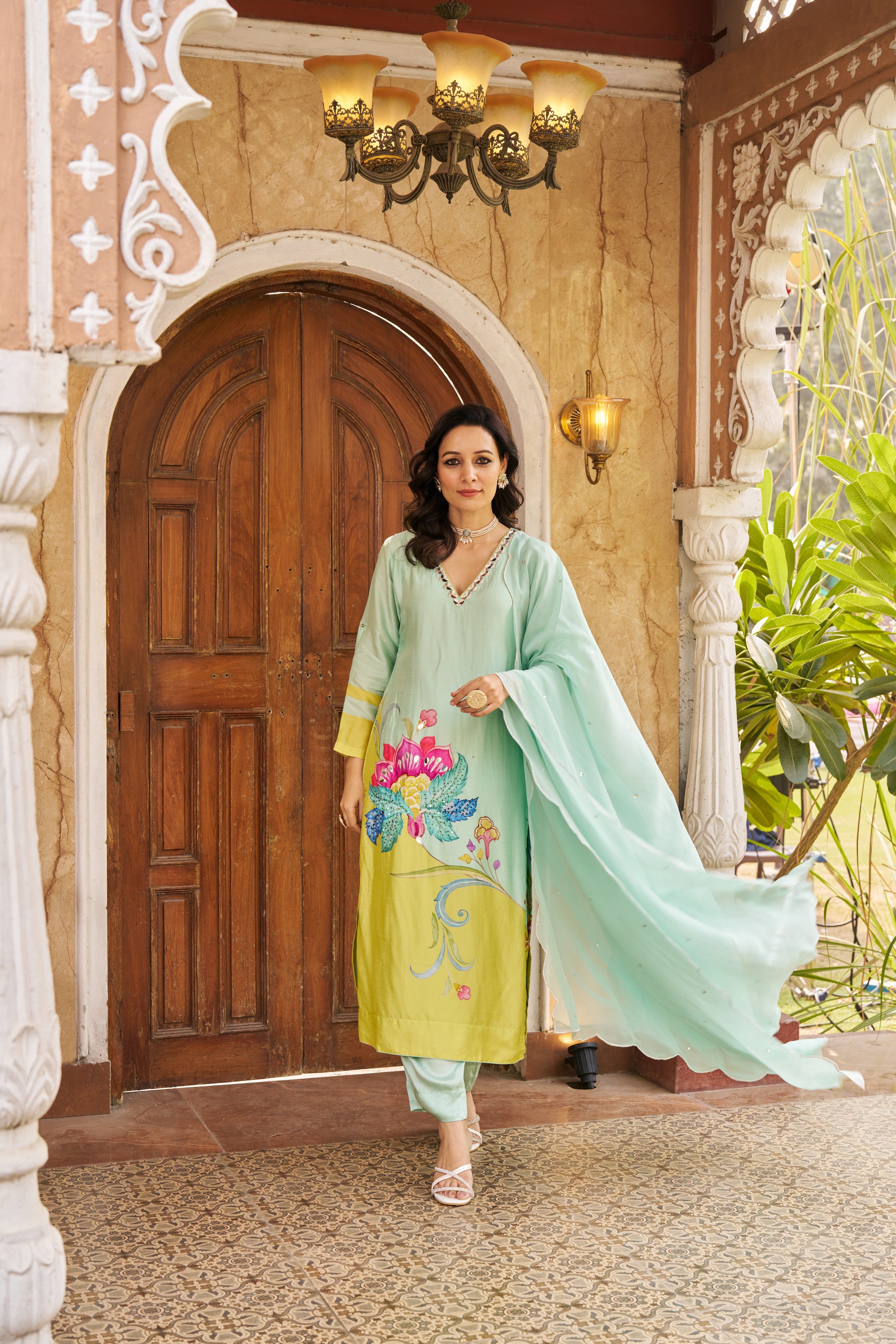 Nayaab Aqua Kurta Set