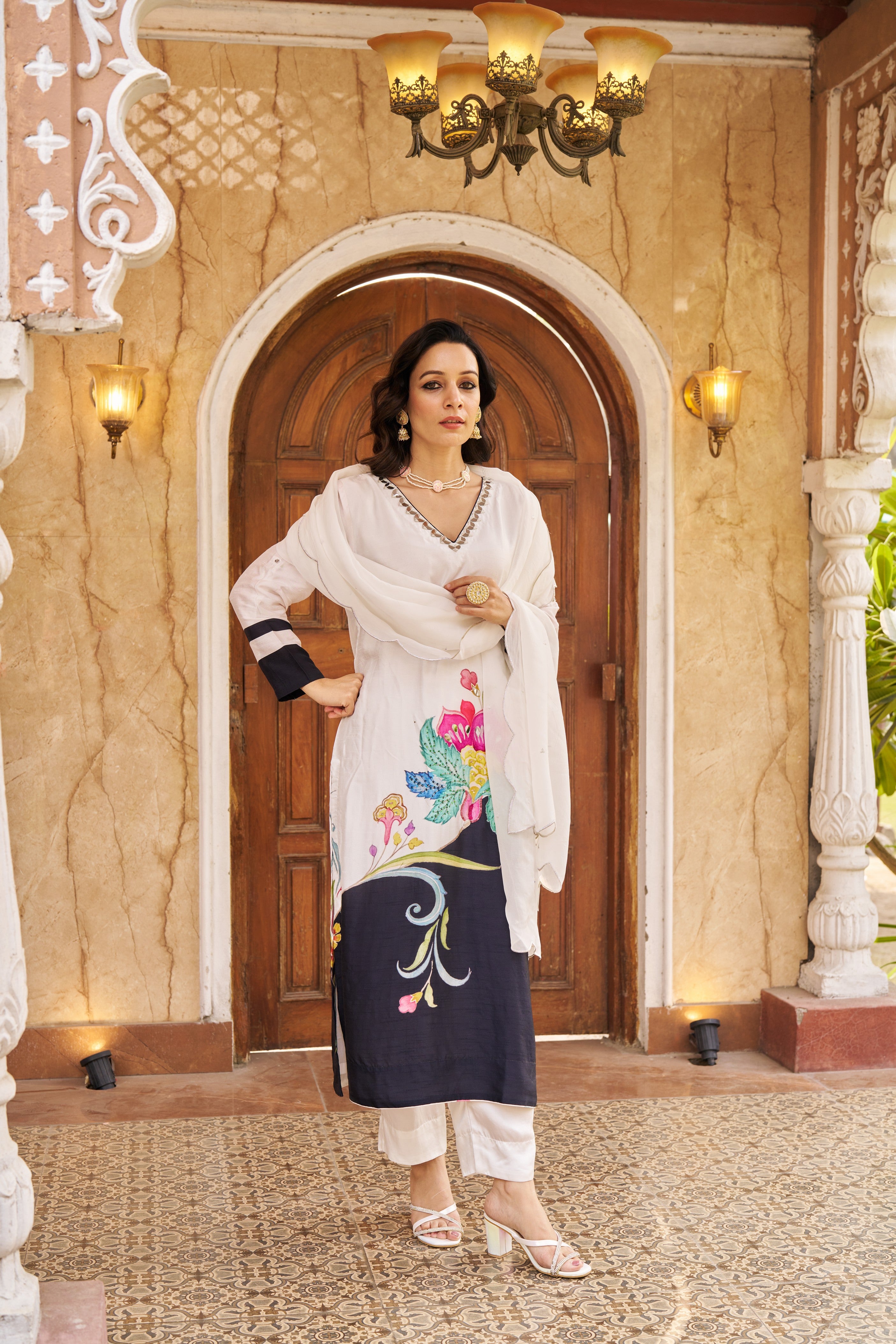 Nayaab Black/White Kurta Set