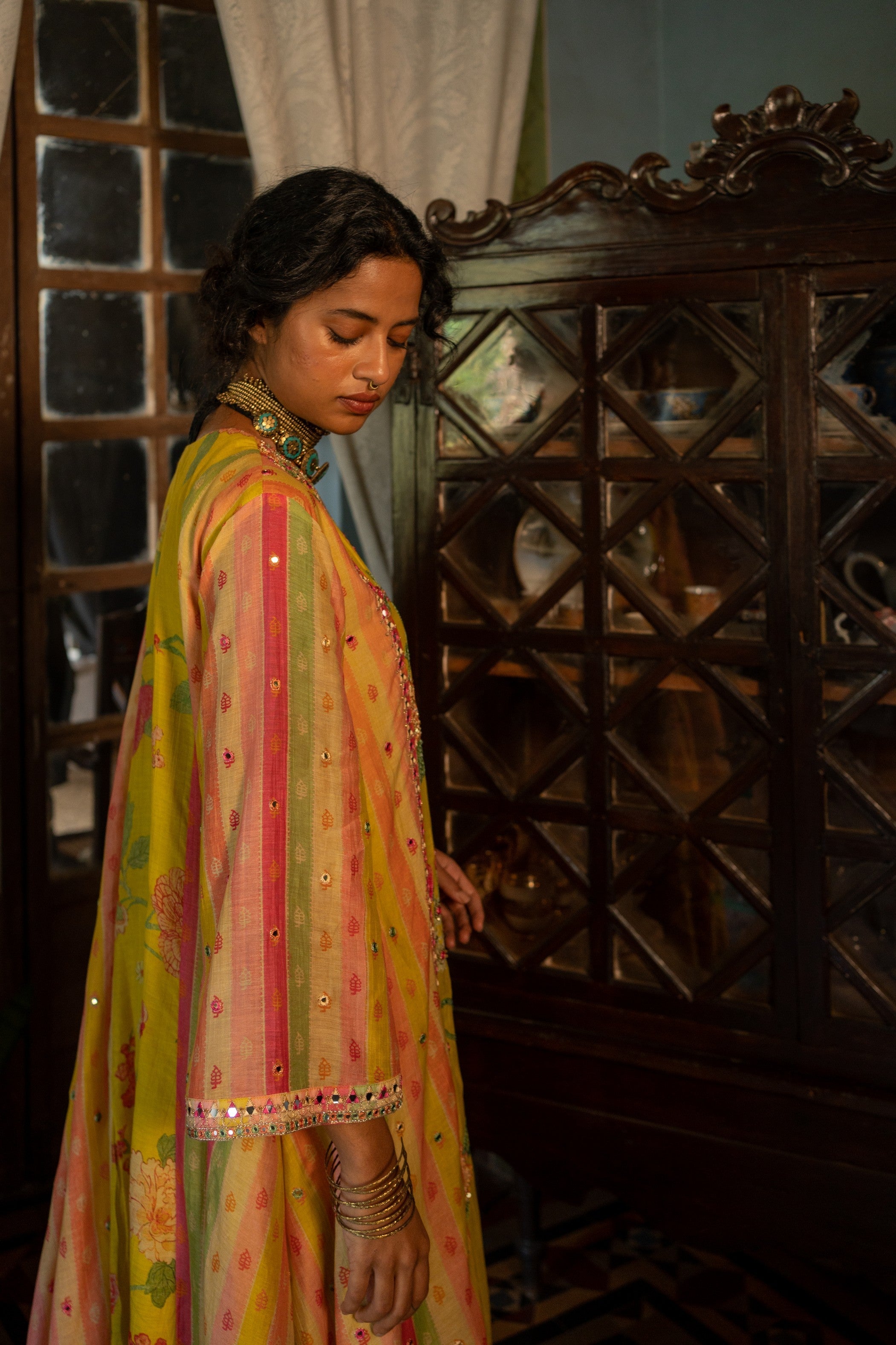 FLORAL STRIPES KURTA SET