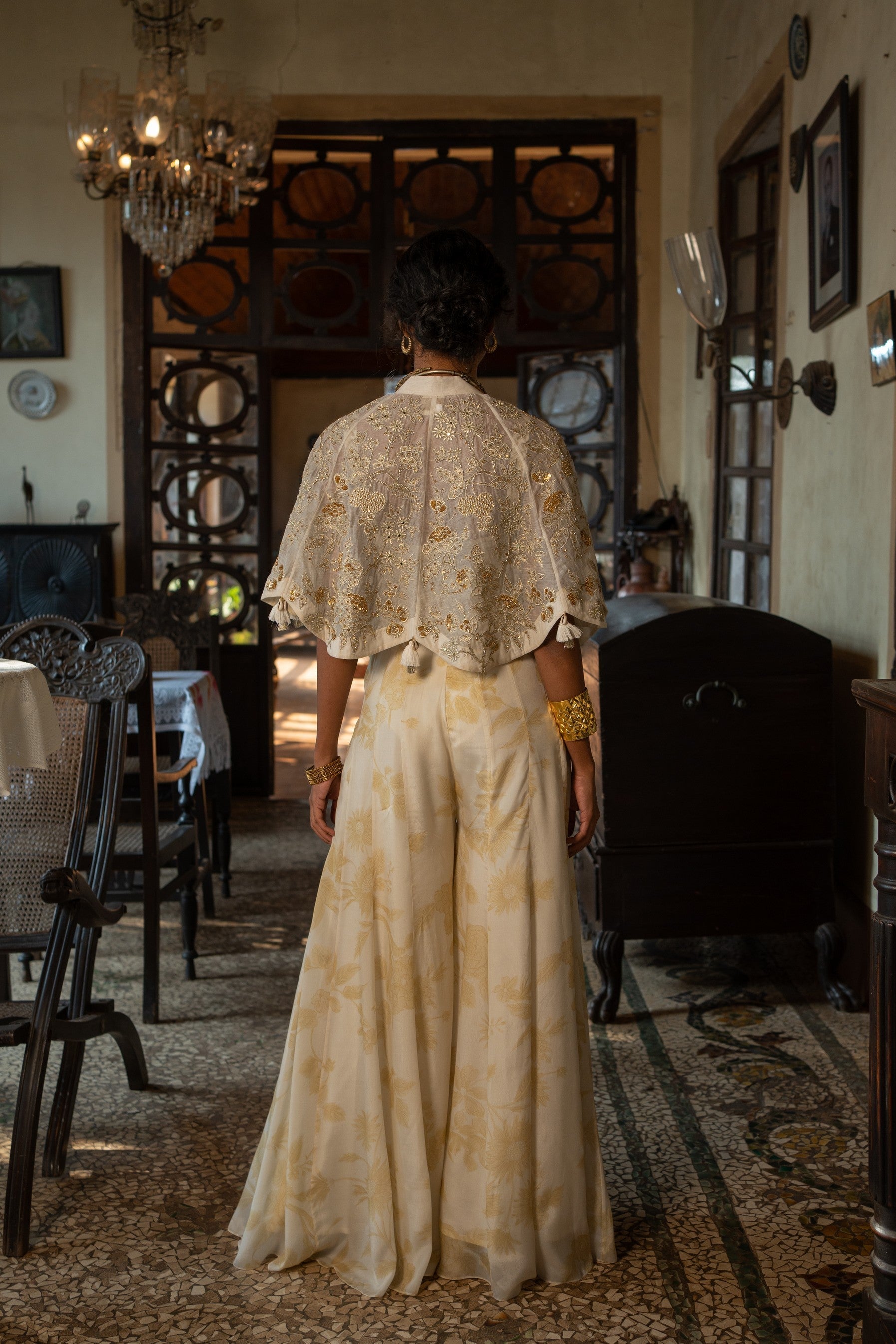 IVORY SOOTHING FLORAL JUMPSUIT SET