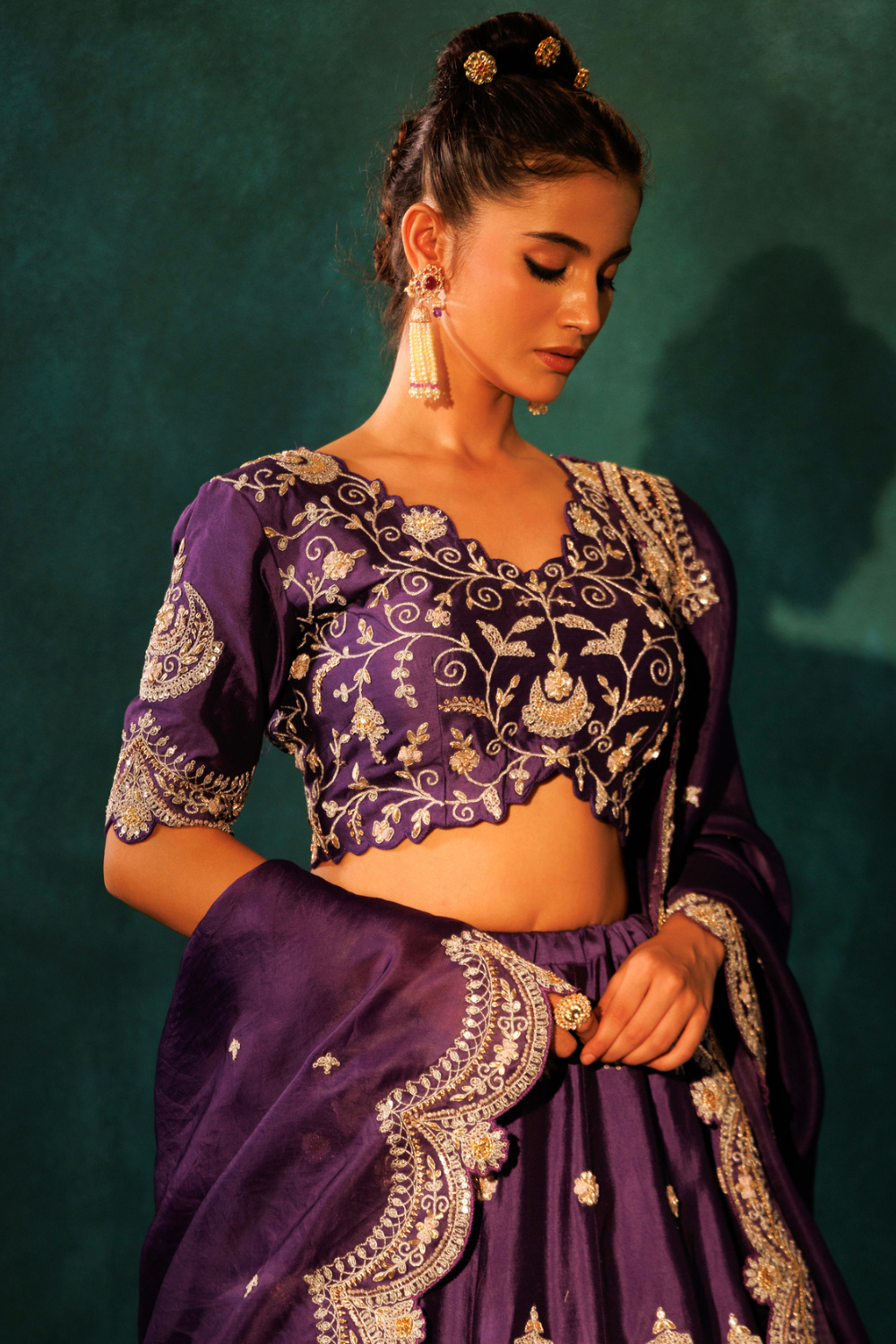 Chaand Sunhera Lehenga Set