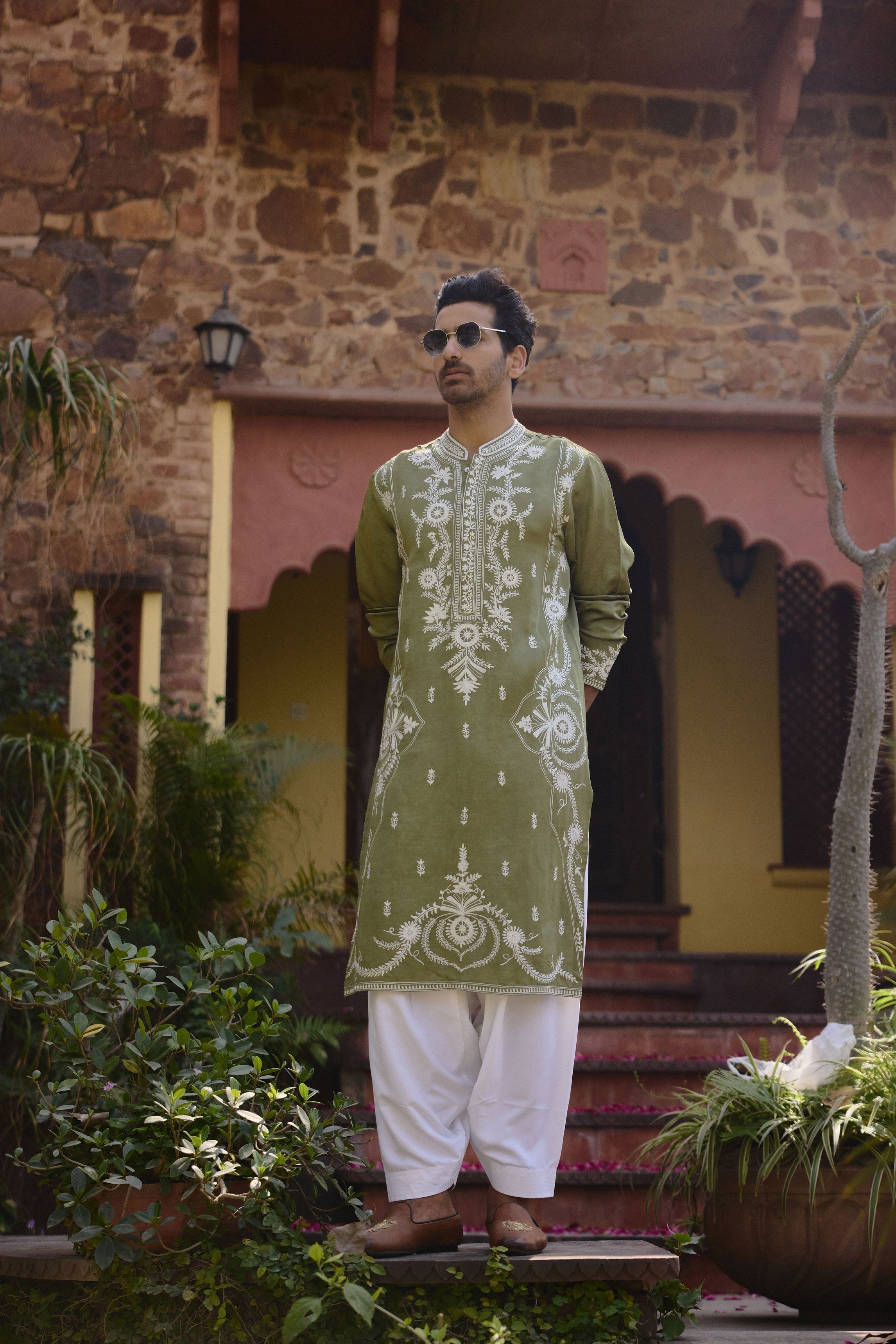FALAKNUMA KURTA