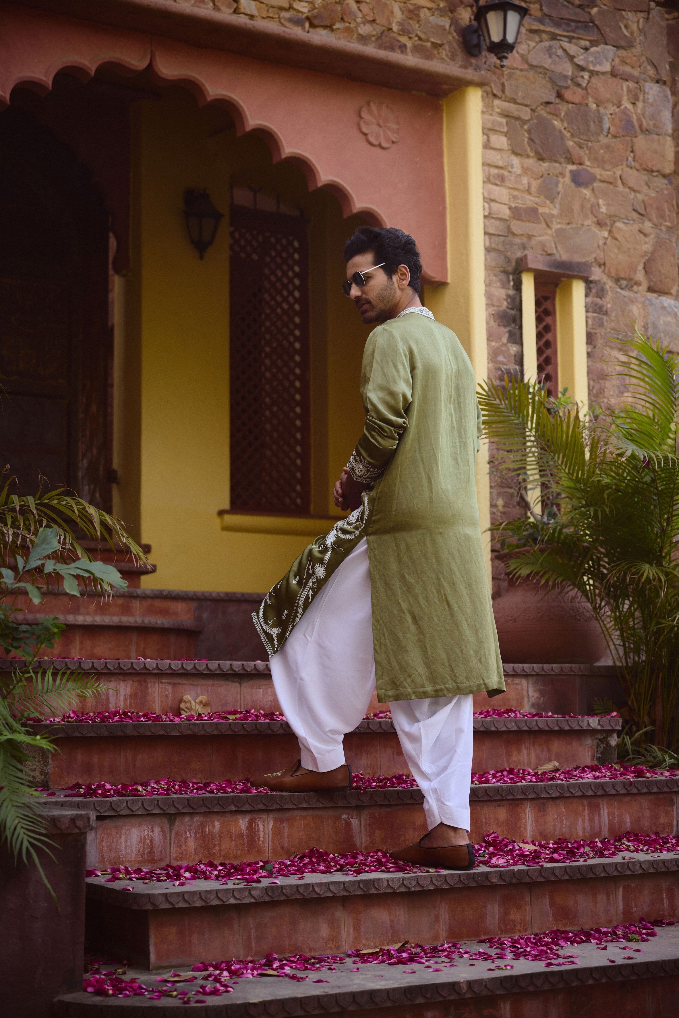 FALAKNUMA KURTA